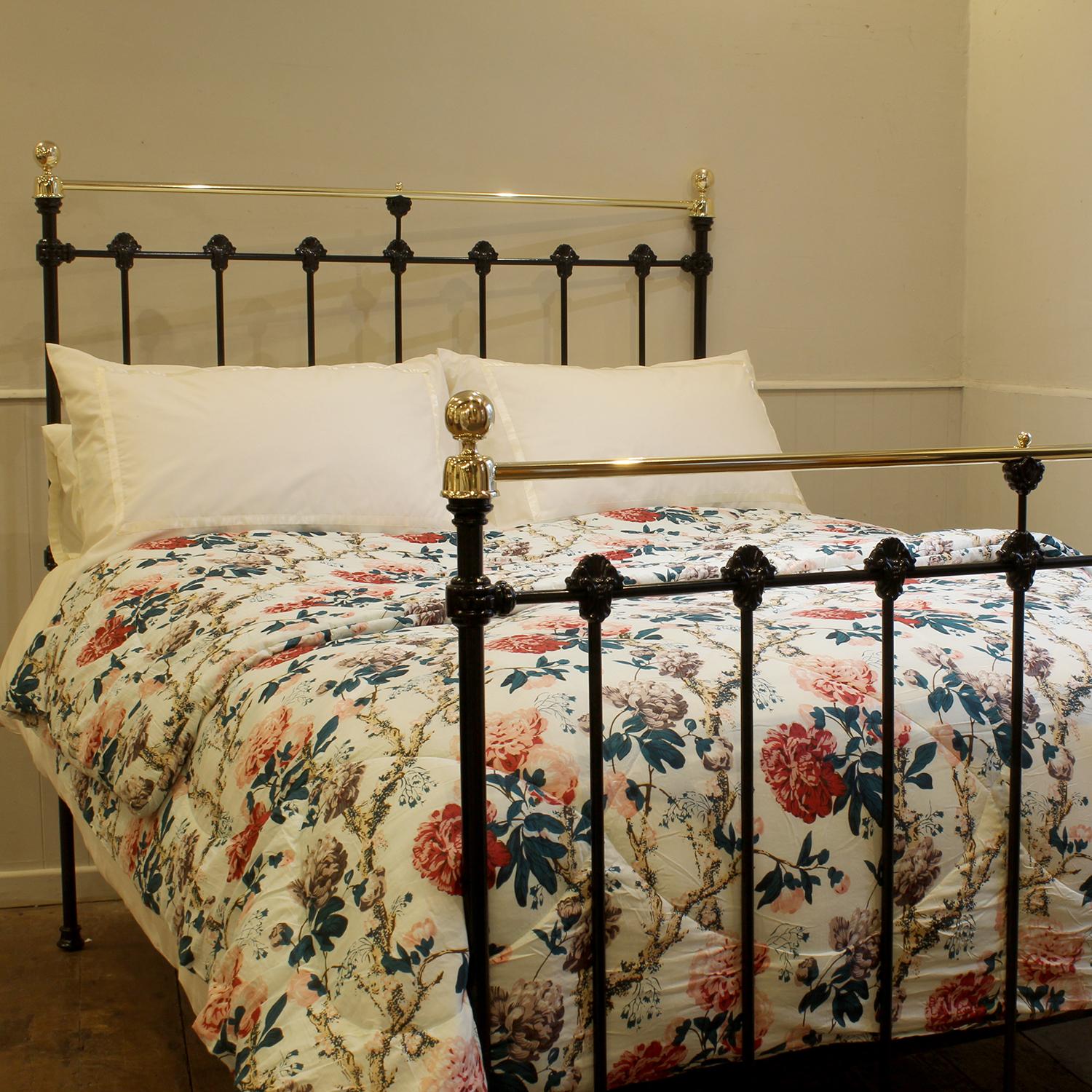 British Double Cast Iron and Brass Victorian Antique Bed in Black, MD164 For Sale