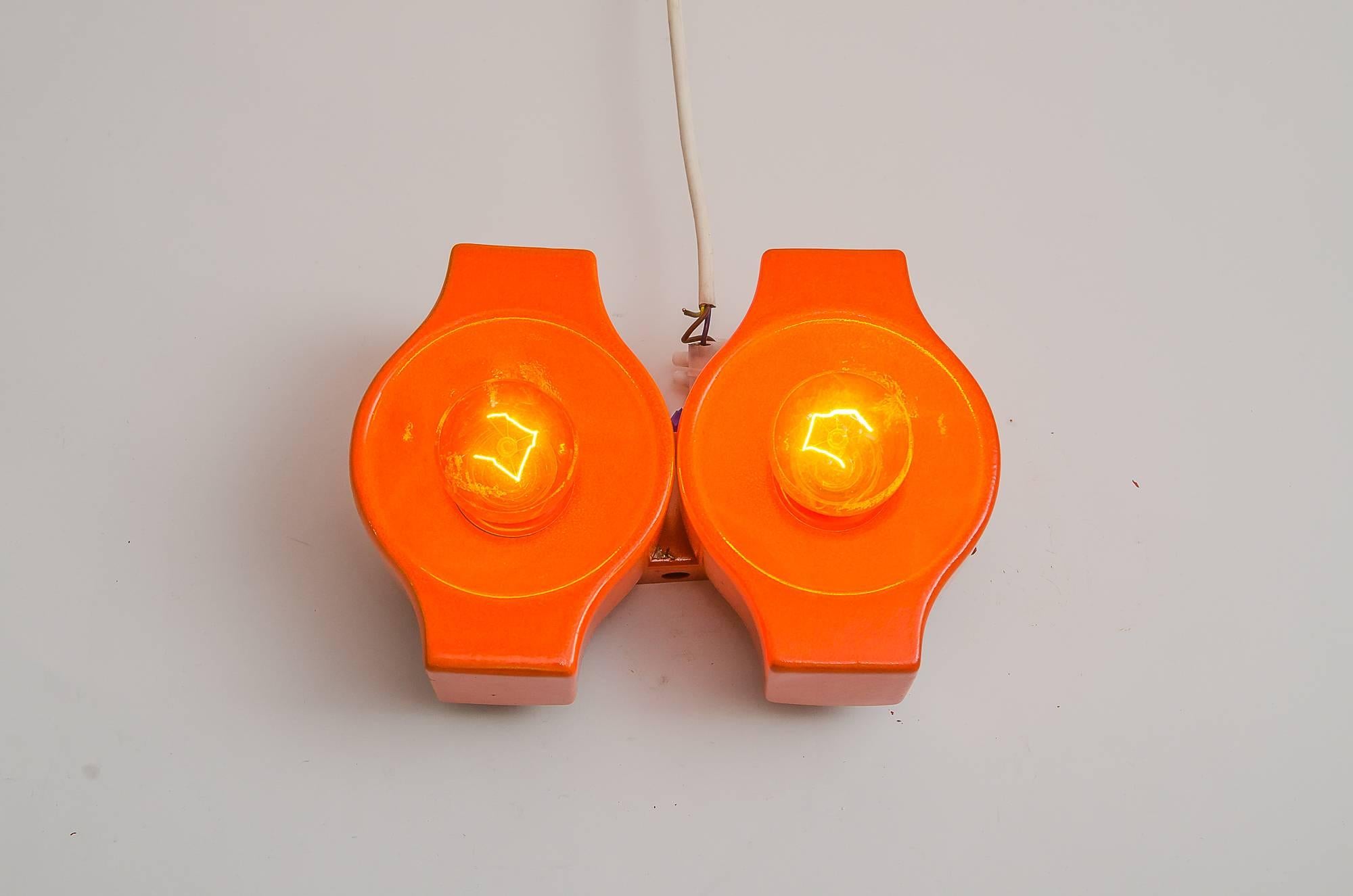 Double Ceramic Lamp with Light Bulbs In Excellent Condition In Wien, AT