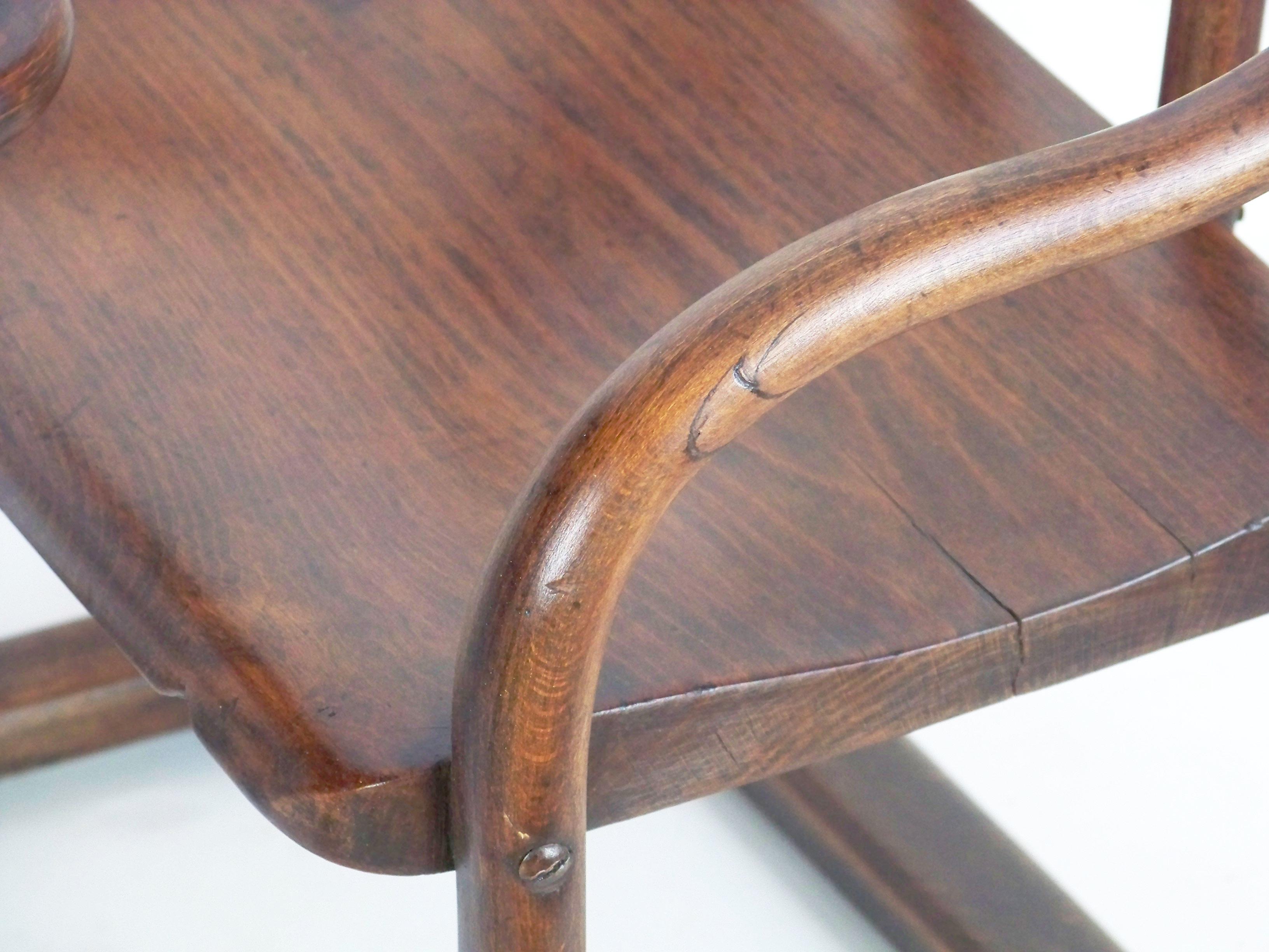 Art nouveau Banc pour enfants, chaise, avec table Thonet, de 1885