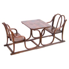 Banc double pour enfants:: chaise:: avec table Thonet:: de 1885