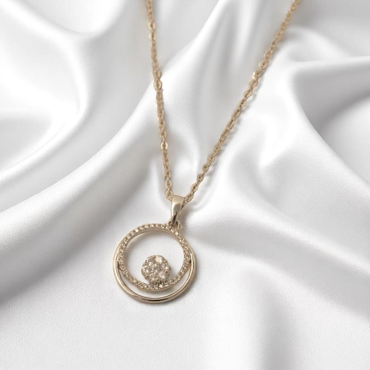 Collar Colgante de Doble Círculo de Diamantes en Oro Macizo de 14 K (Certificado) en Nuevo estado para la venta en New Delhi, DL