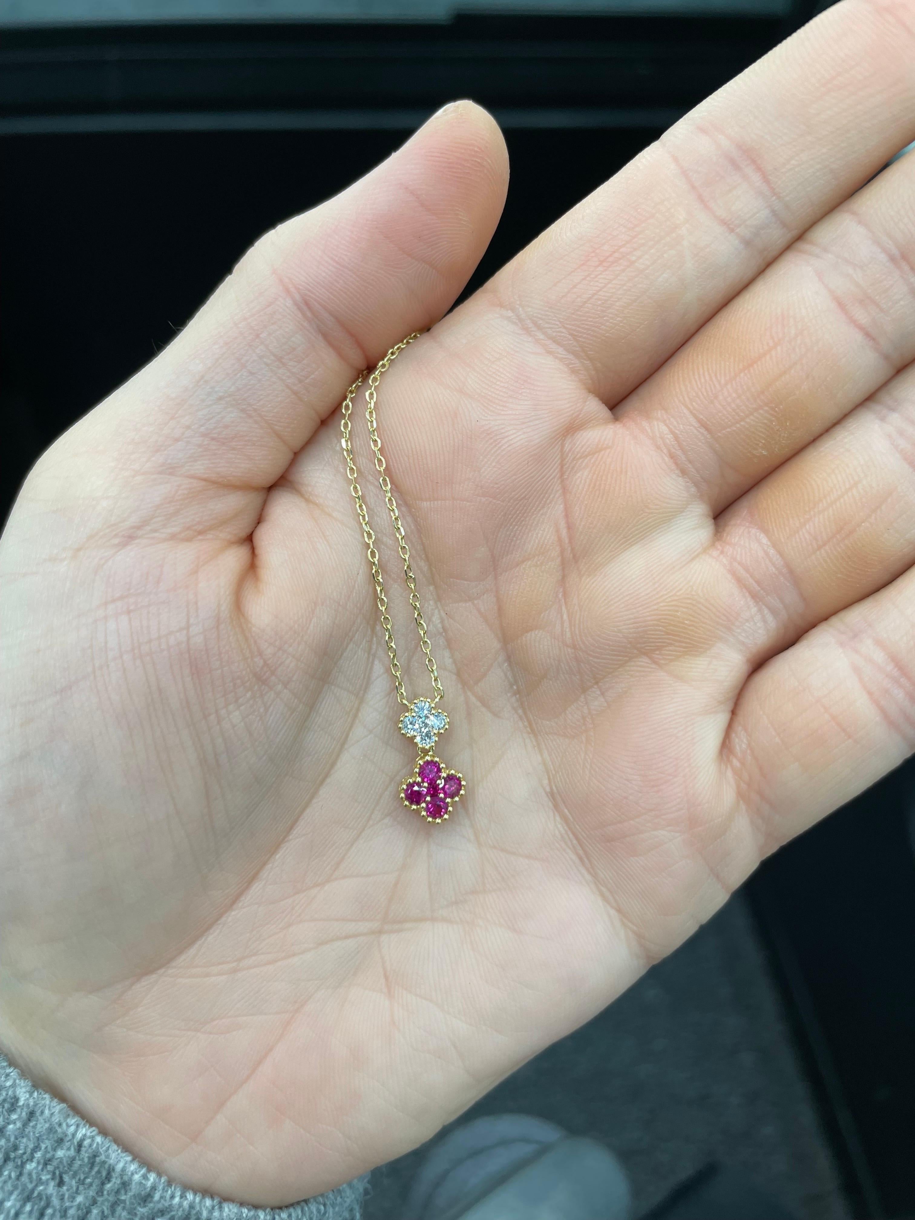 Double Cluster Ruby Diamond Pendant Necklace 0.47 Carats 18 Karat Yellow Gold For Sale 2
