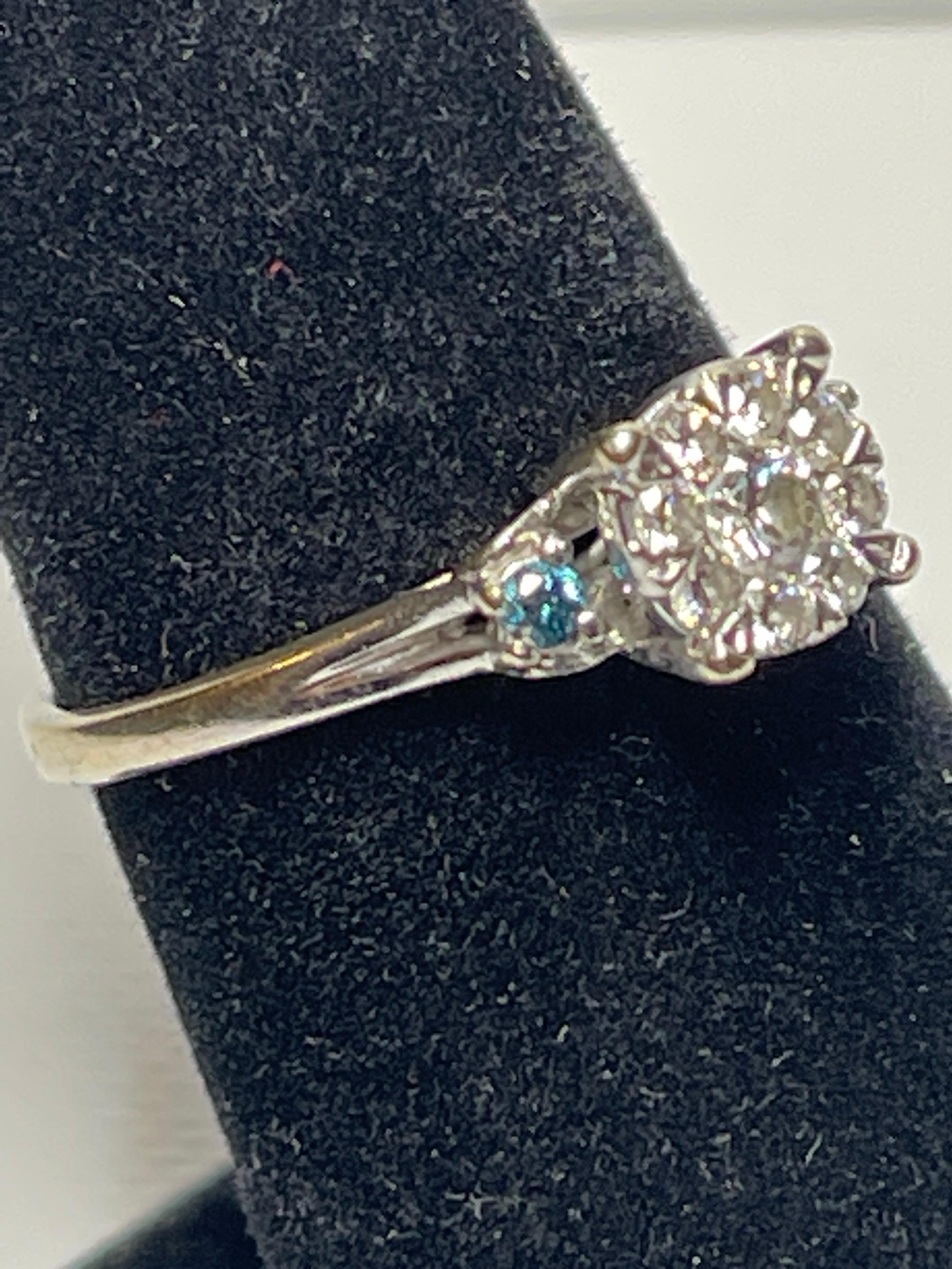 Double Cluster with Shoulder Set Blue Diamonds Ring with Natural Stones In Good Condition For Sale In Endwell, NY