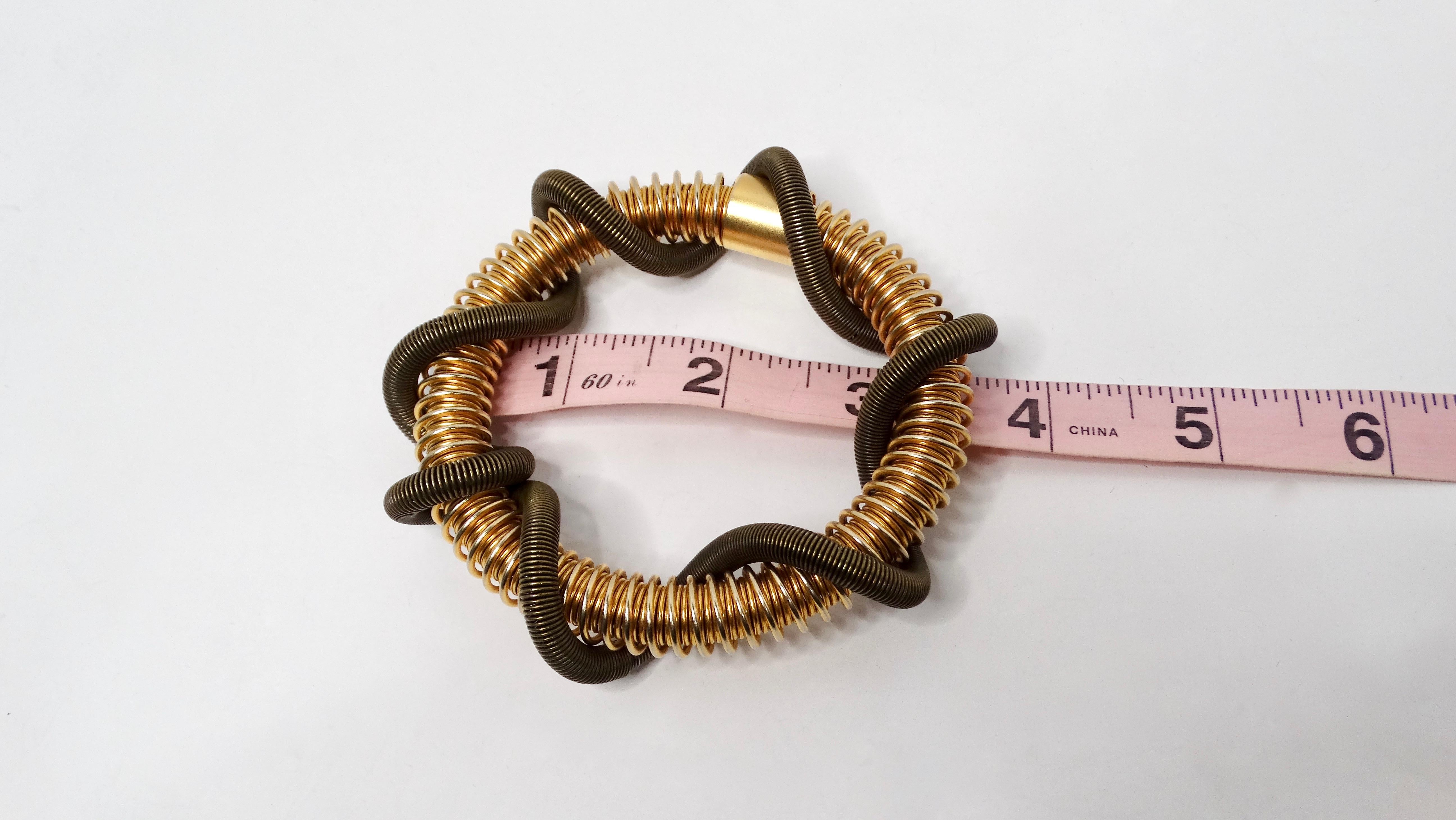 Bracciale a doppia spirale con filo geometrico verde e oro in vendita 1