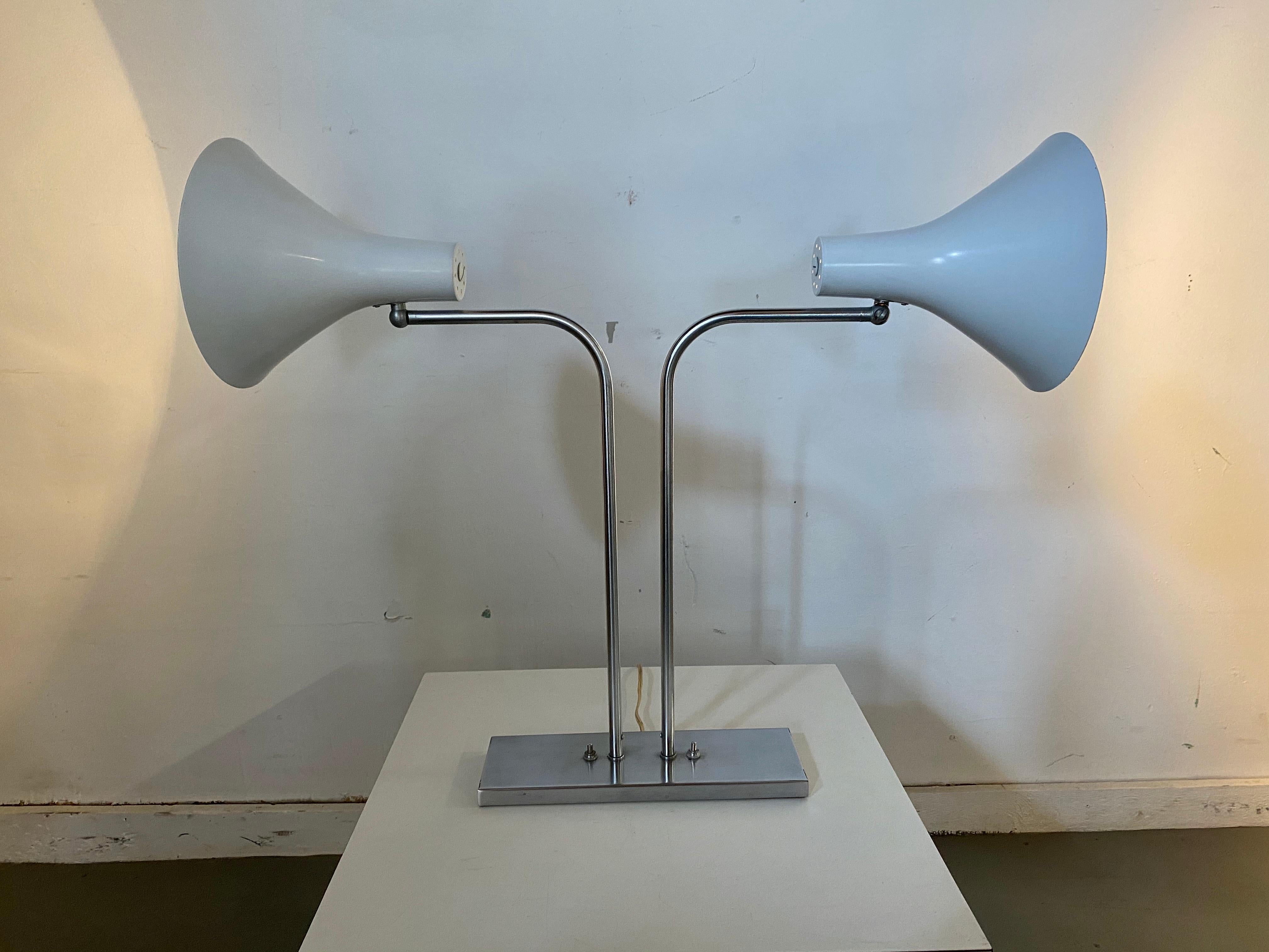 Double Cone Desk Lamp by Greta Von Nessen for Nessen Studios In Excellent Condition In Buffalo, NY