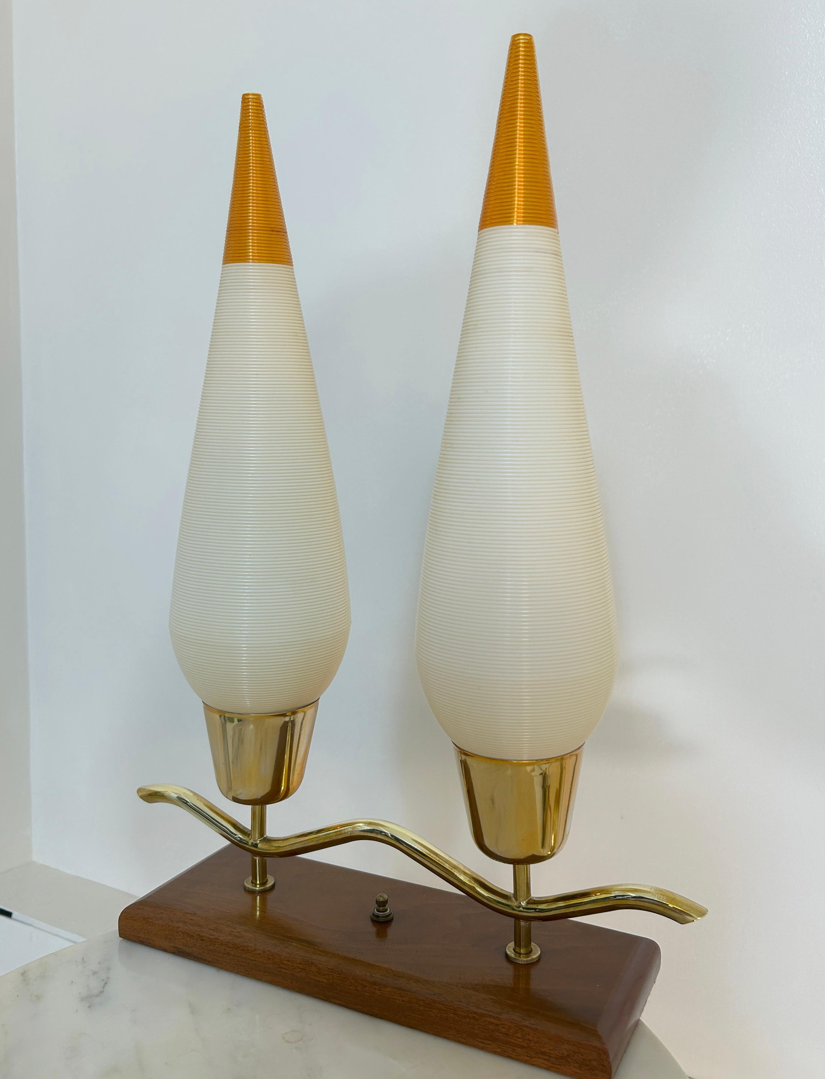 Mid-Century Modern Double coned Rotaflex Mantel or Credenza Lamp For Sale