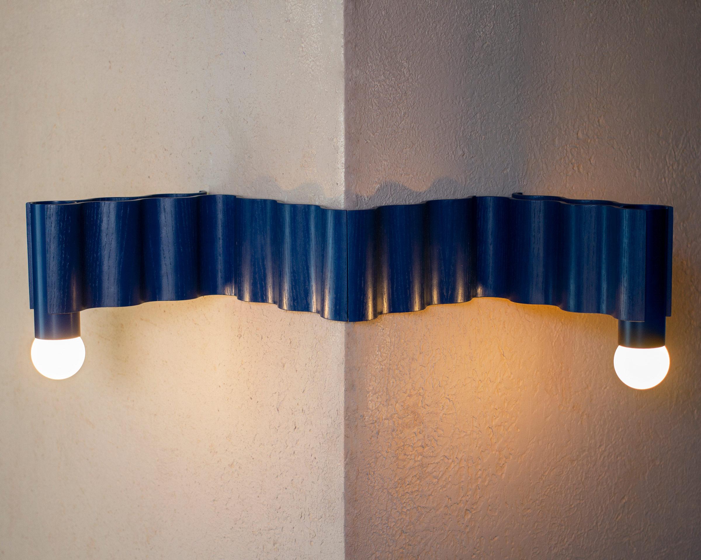 Double Corrugation Sconce / Wall Light in Natural Ash Veneer and Sapphire Blue In New Condition For Sale In London, GB