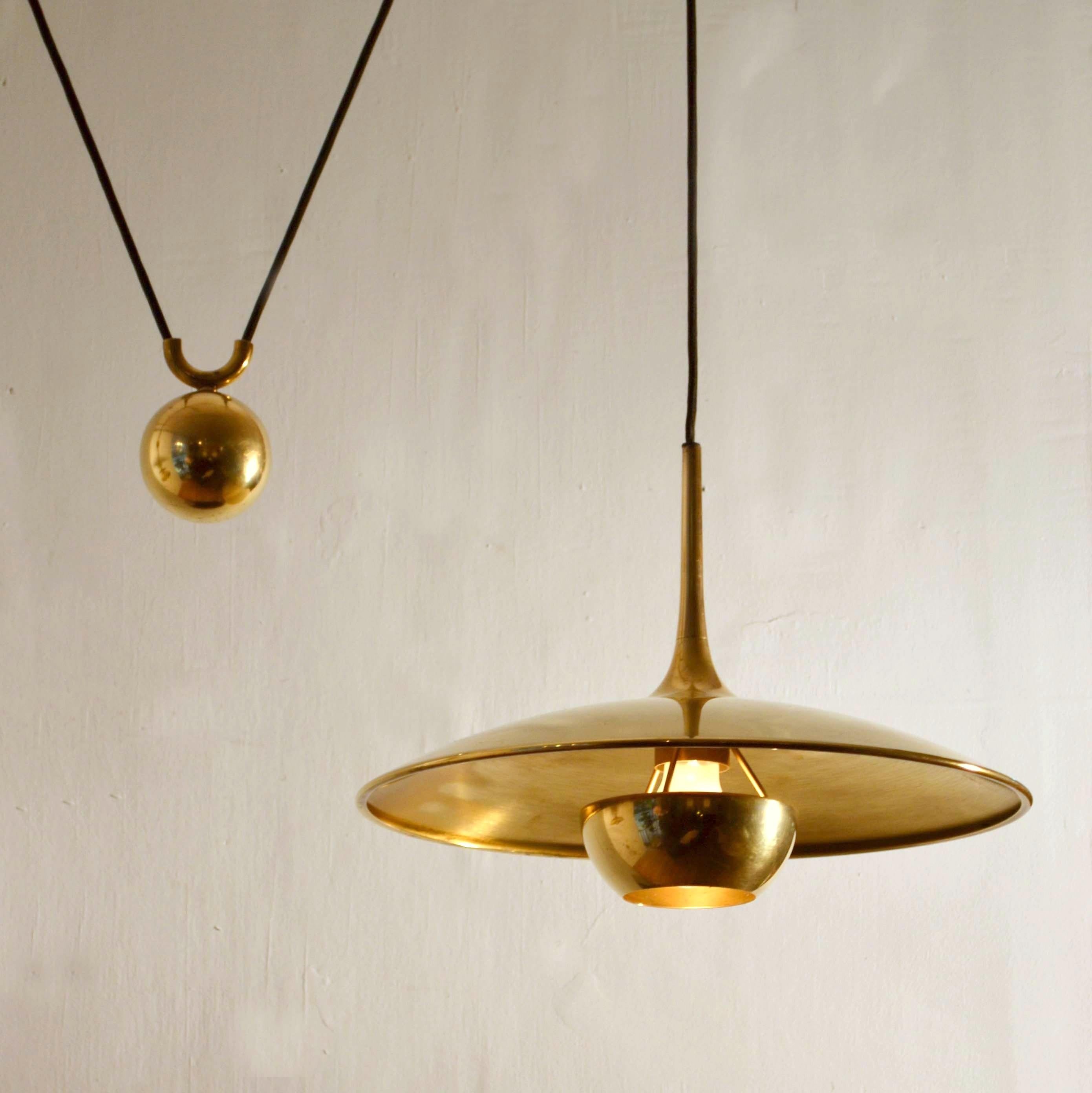 Late 20th Century Double Counterbalance Pendant Lamps Onos 40 in Brass by Florian Schulz, 1970s