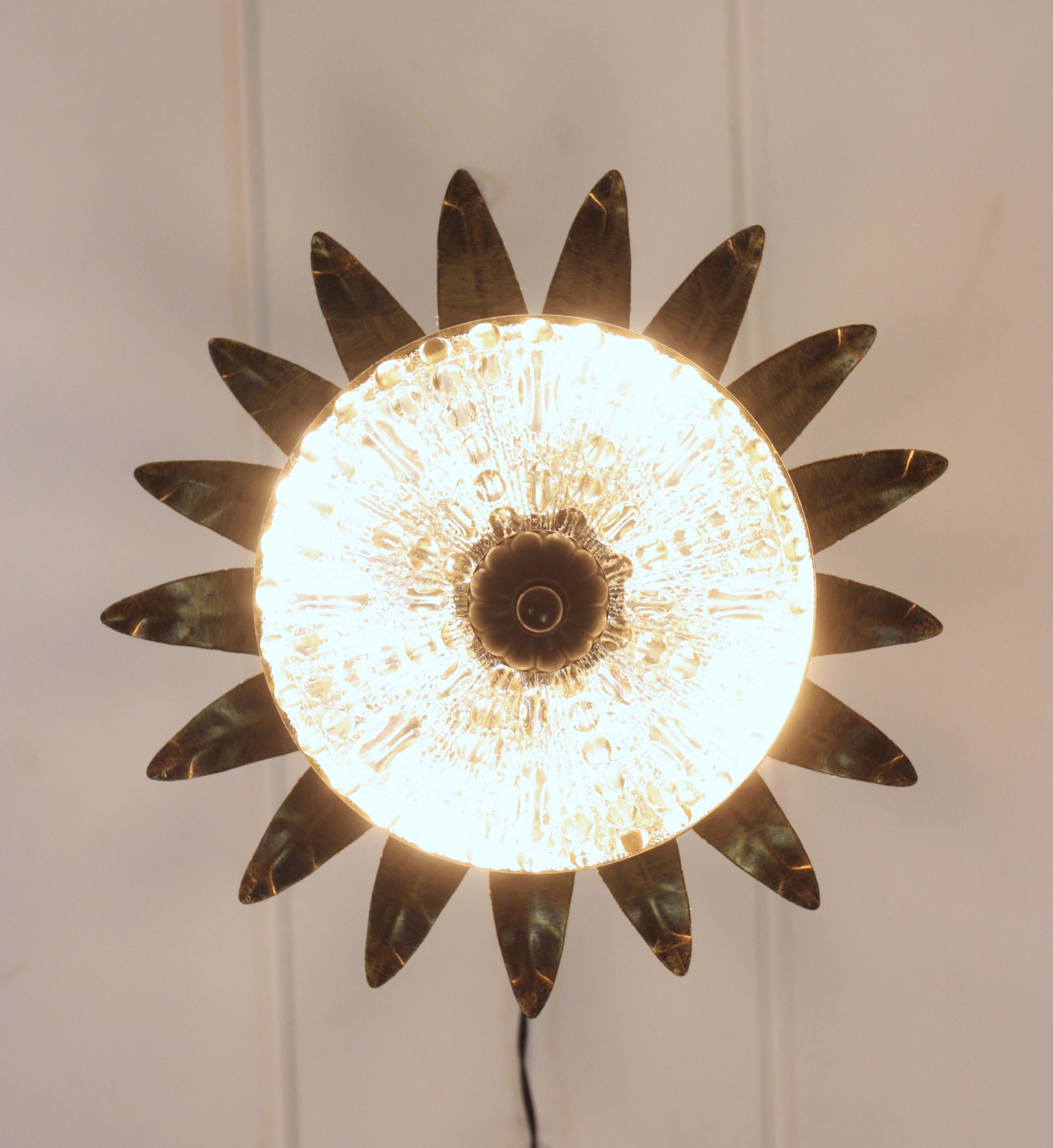 Double Crown Sunburst Pendant Light Fixture in Gilt Iron & Glass, Spain 1950 For Sale 1