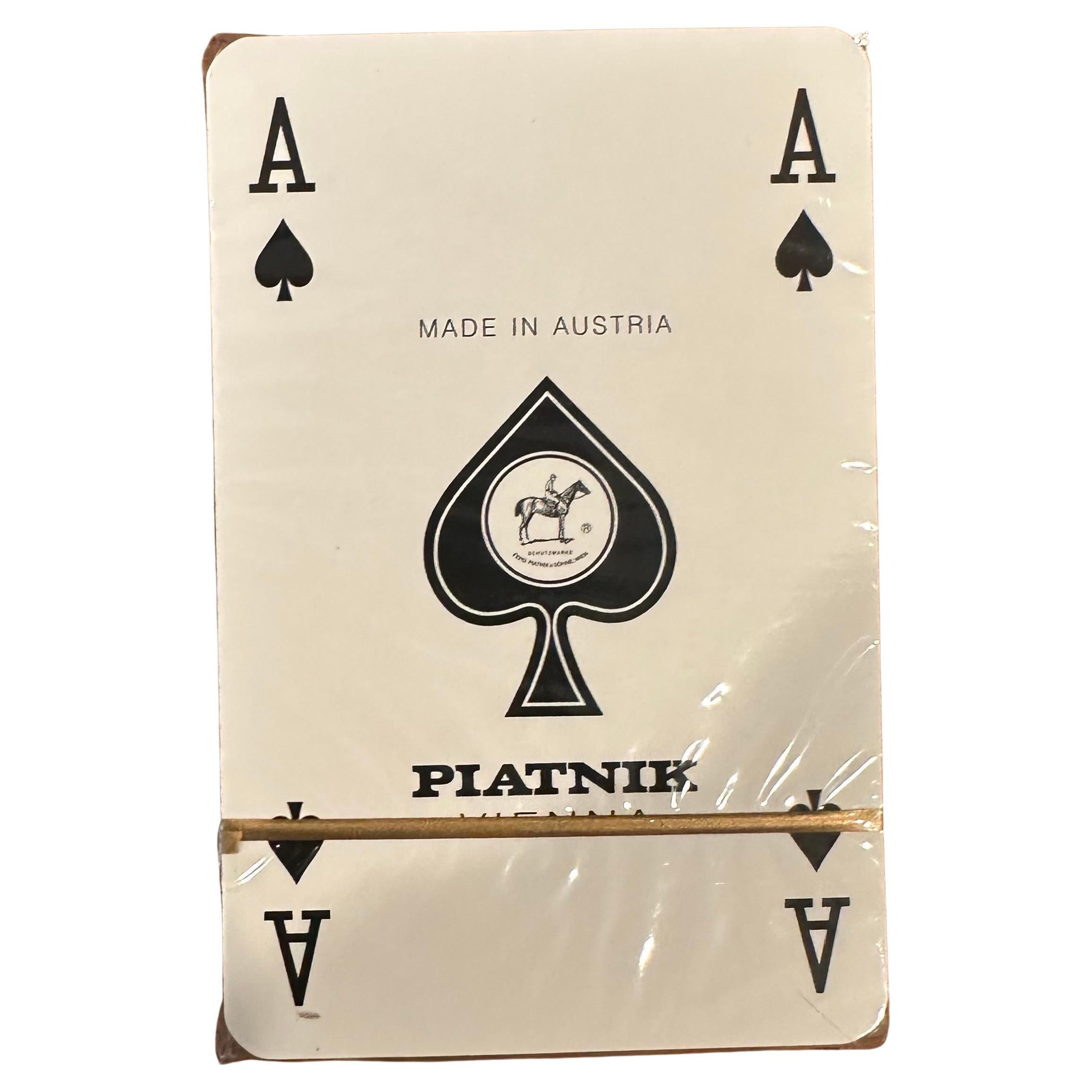 Ensemble de cartes à jouer de deux niveaux par Harrods of London - Nouveau stock ancien Excellent état - En vente à San Diego, CA