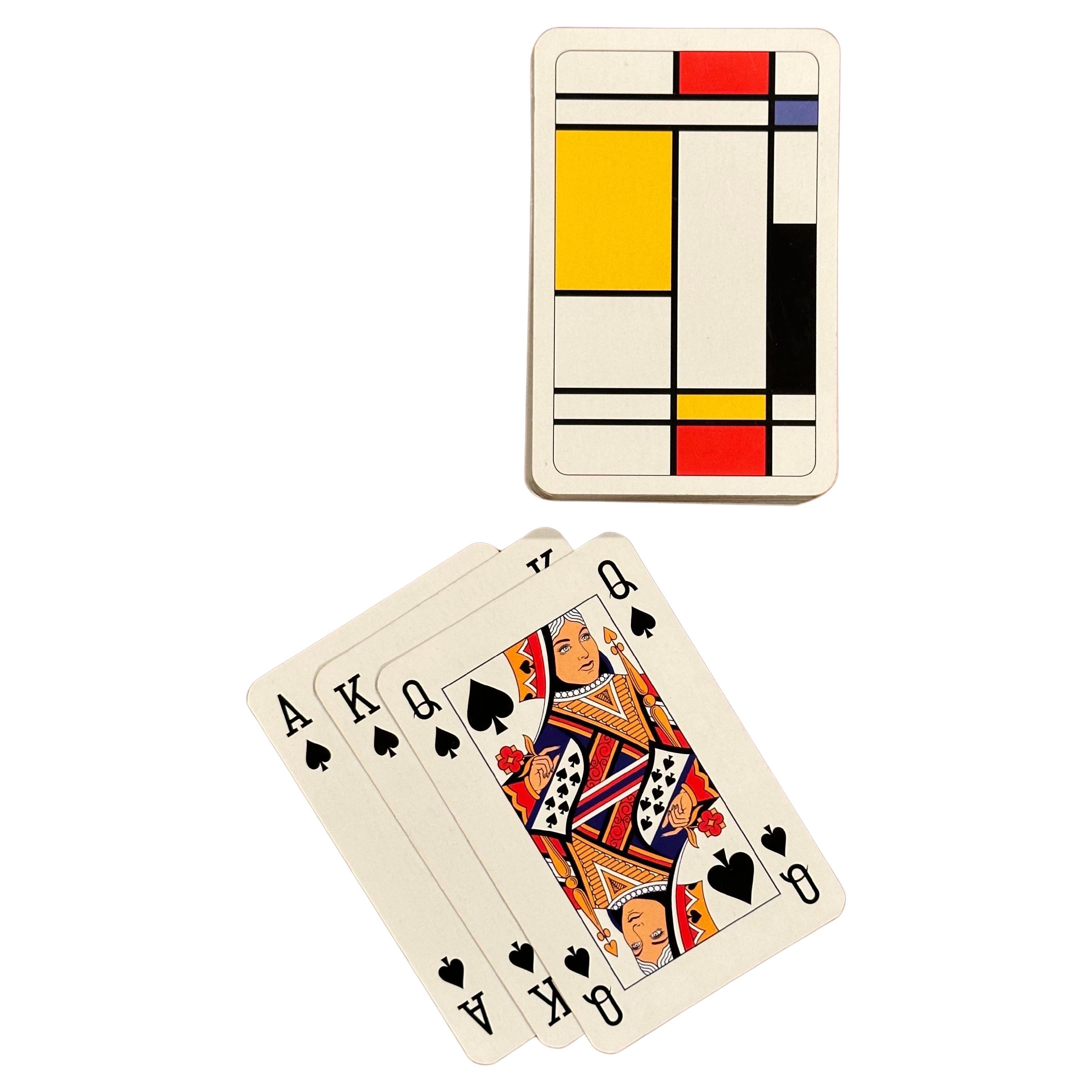 italien Ensemble de cartes à jouer à deux niveaux dans le style de Piet Mondrian en vente