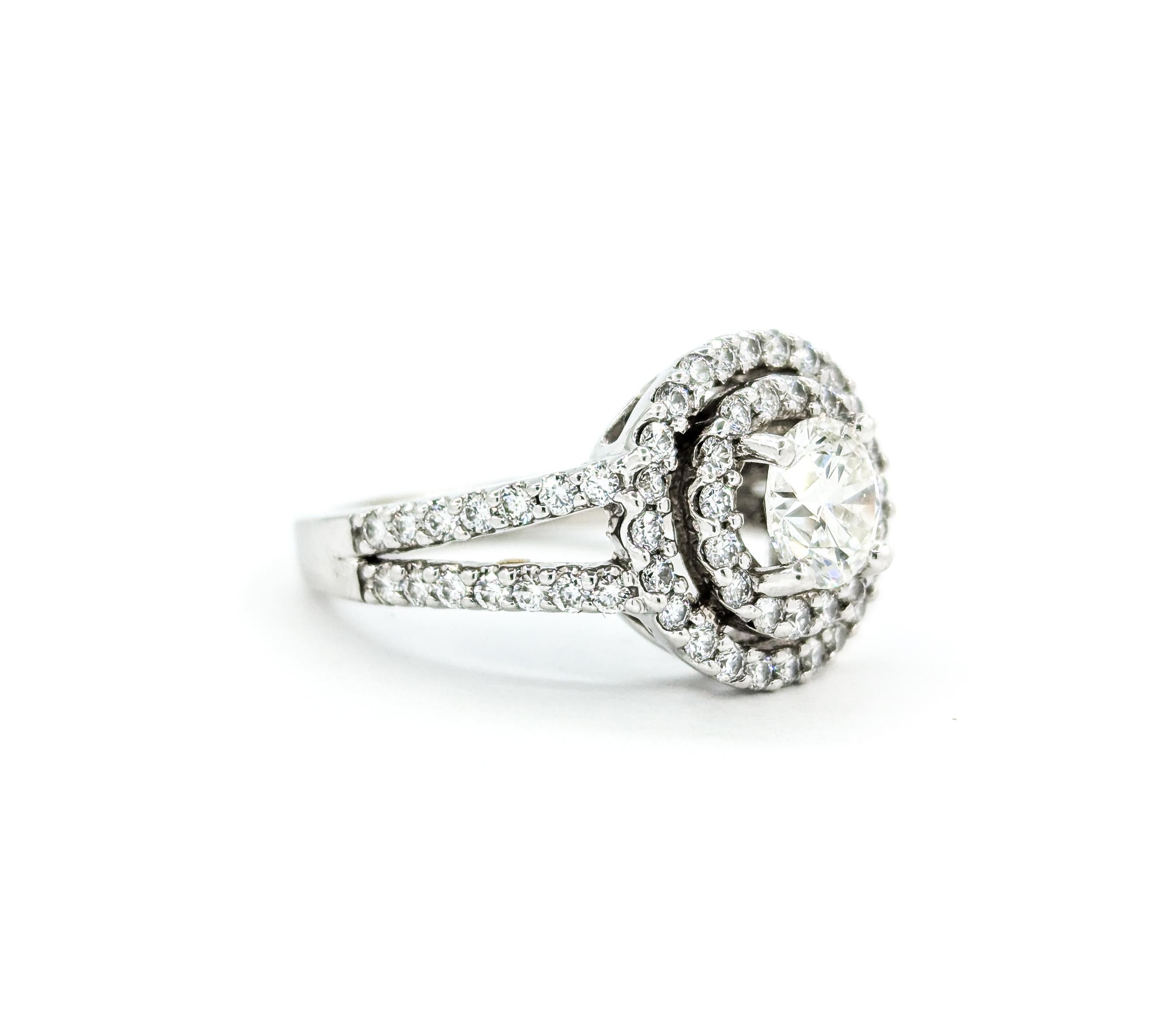 Doppelter Diamant Halo .90 Karat GIA zertifizierter Verlobungsring aus Weißgold 5