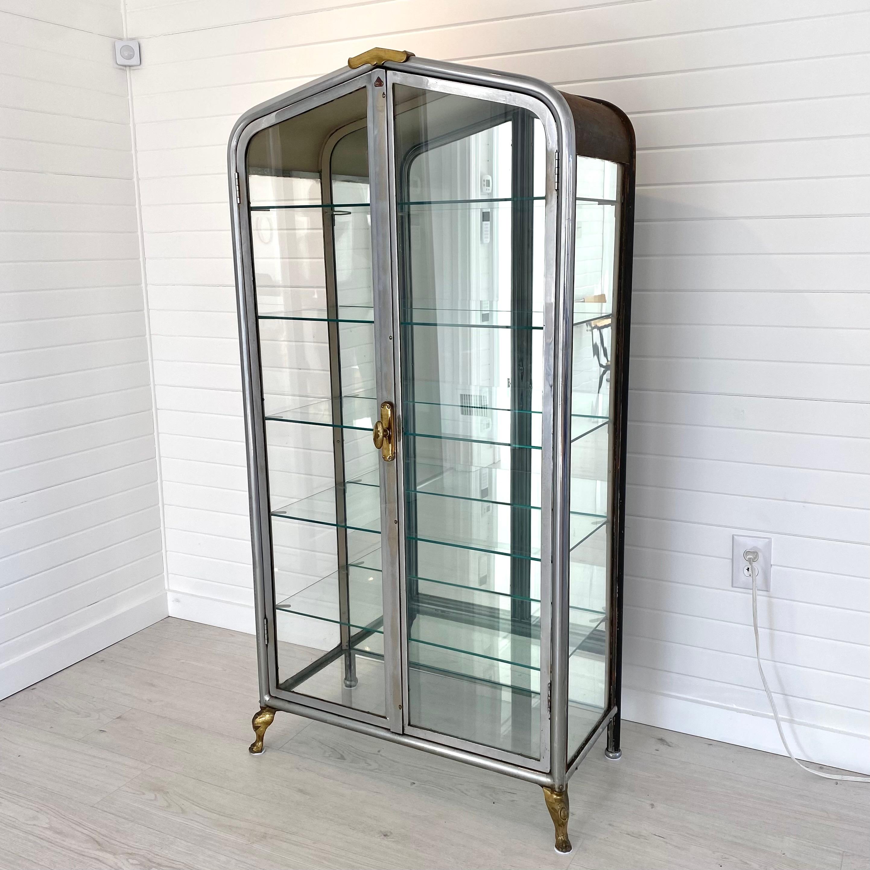 Double Door Iron and Glass Vitrine, 1920s Argentina For Sale 5