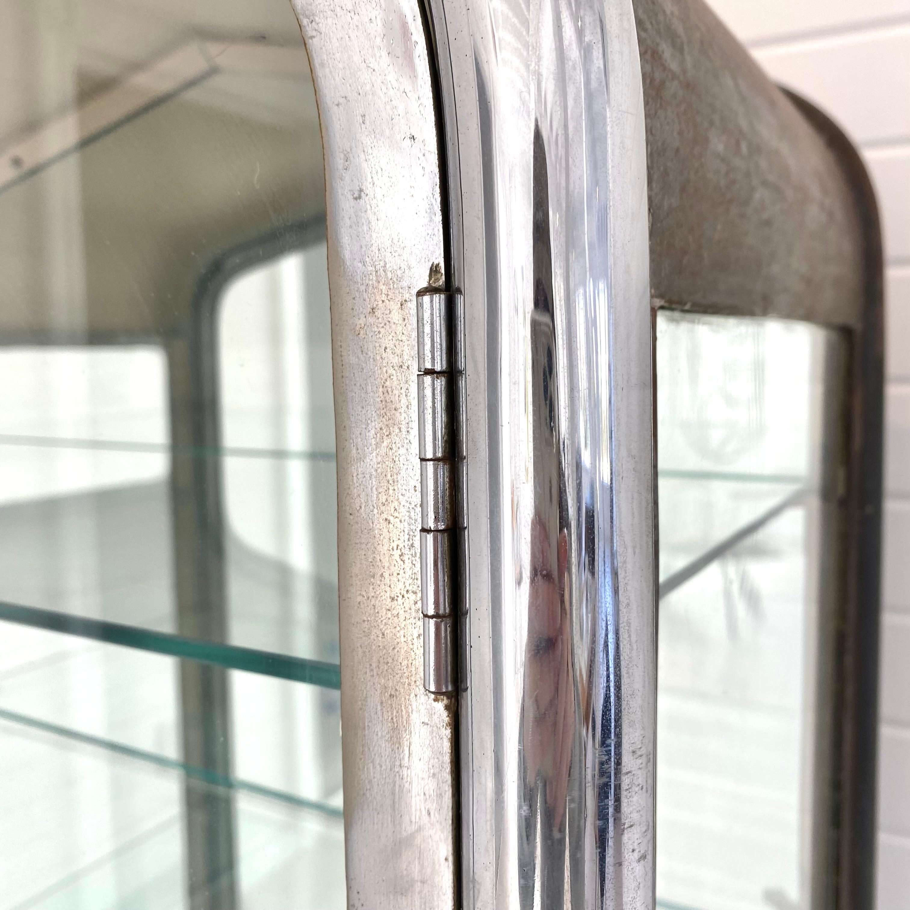 Double Door Iron and Glass Vitrine, 1920s Argentina For Sale 9