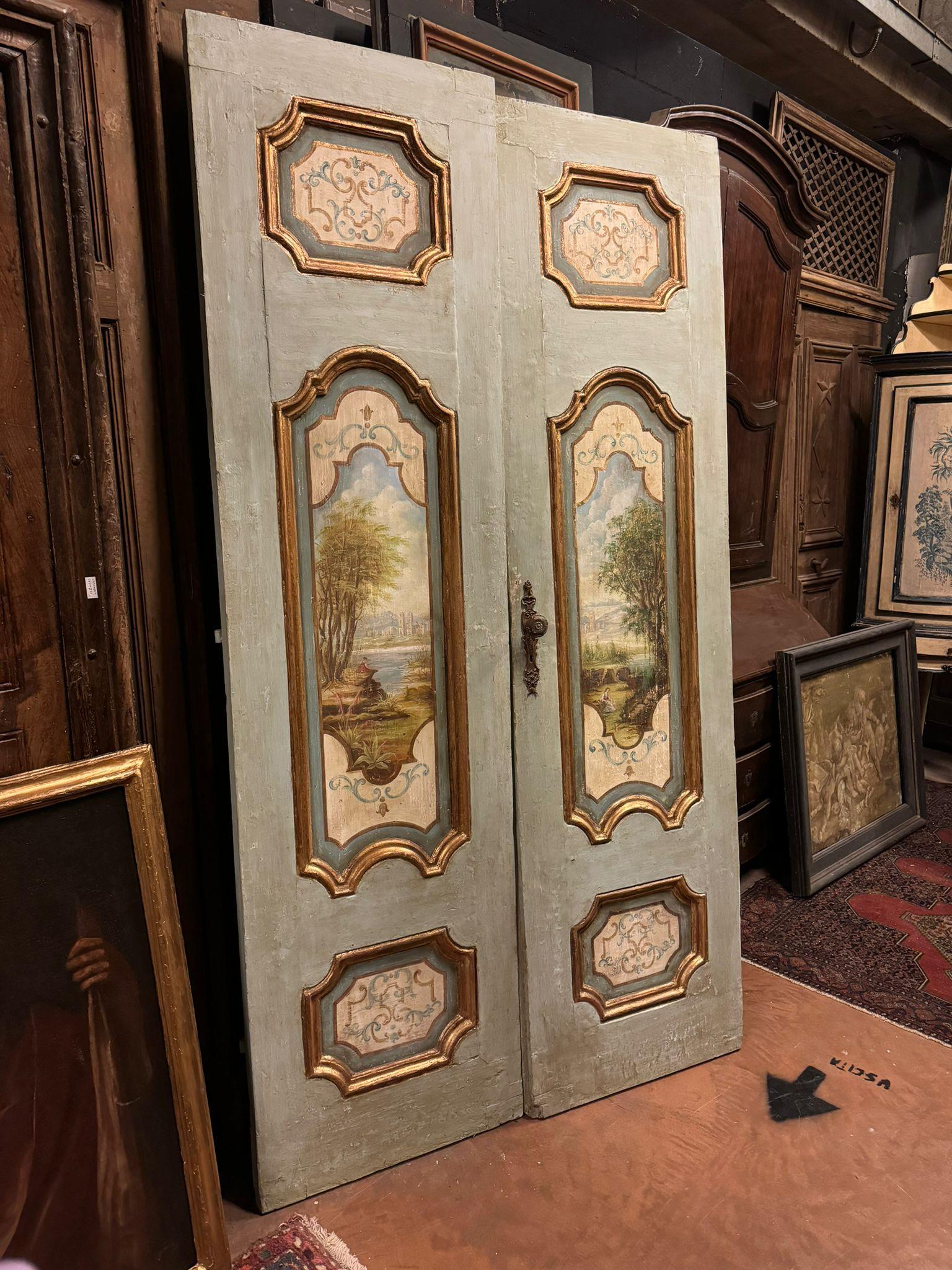 Puertas dobles de madera ricamente pintada, dorso lacado, Italia en venta 3