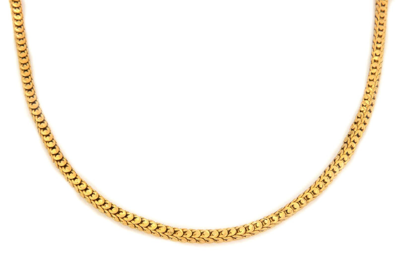 Double Dragon Head Clasp Long Dragon Scale 24k Gold Link Chain Necklace In Excellent Condition For Sale In Boca Raton, FL