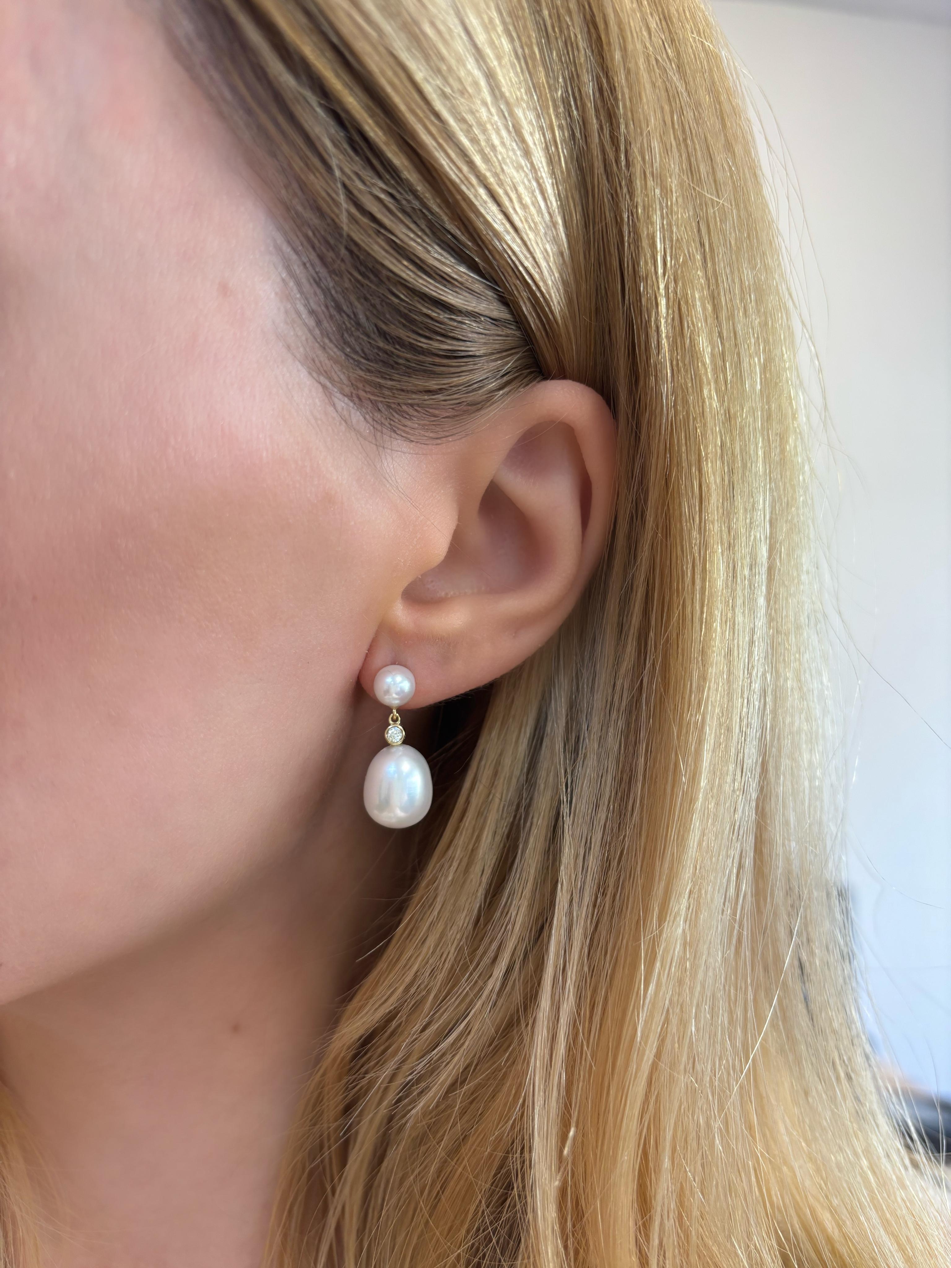 Boucles d'oreilles double goutte avec diamant 0,08 carat, or 18 carats, Michelle Massoura en vente 8
