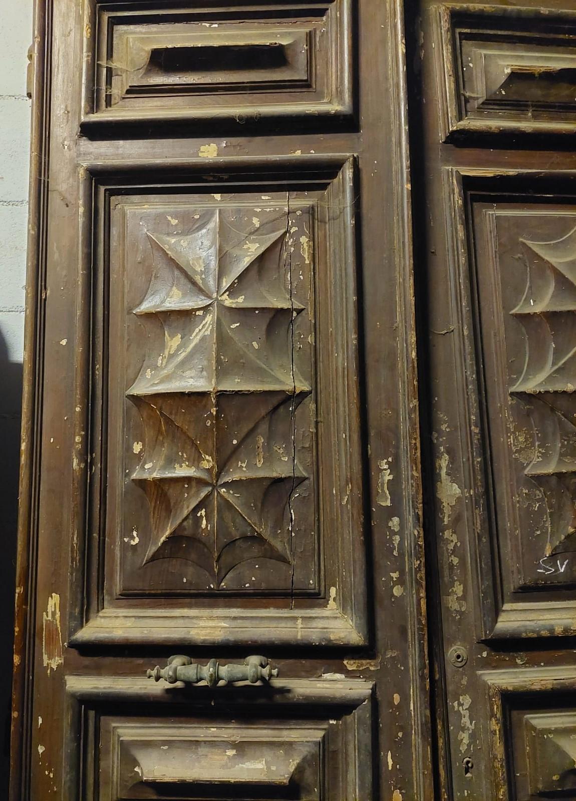 Wood Double entrance door in larch carved and lacquered from Turin (Italy) For Sale