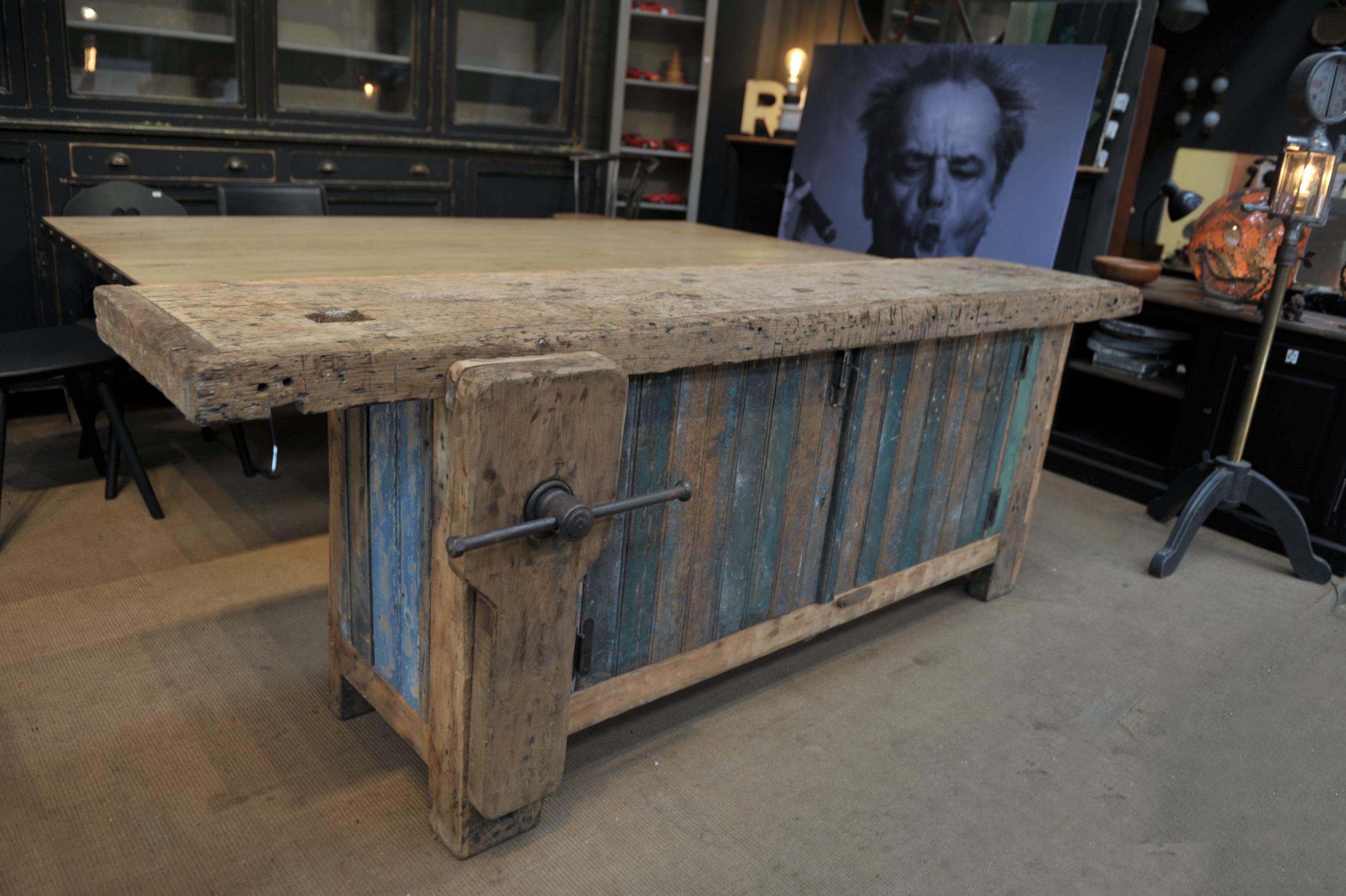 Double face French carpenter workbench cabinet with vice original patina circa 1930 depth of the top without vice: 52 cm.
