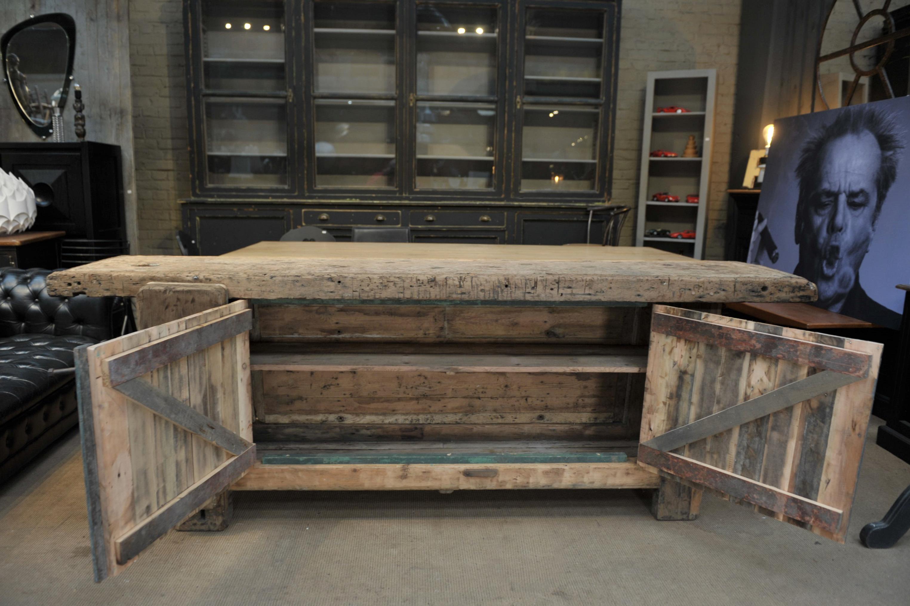 European Double Face French Carpenter Workbench with Vice, circa 1930 For Sale