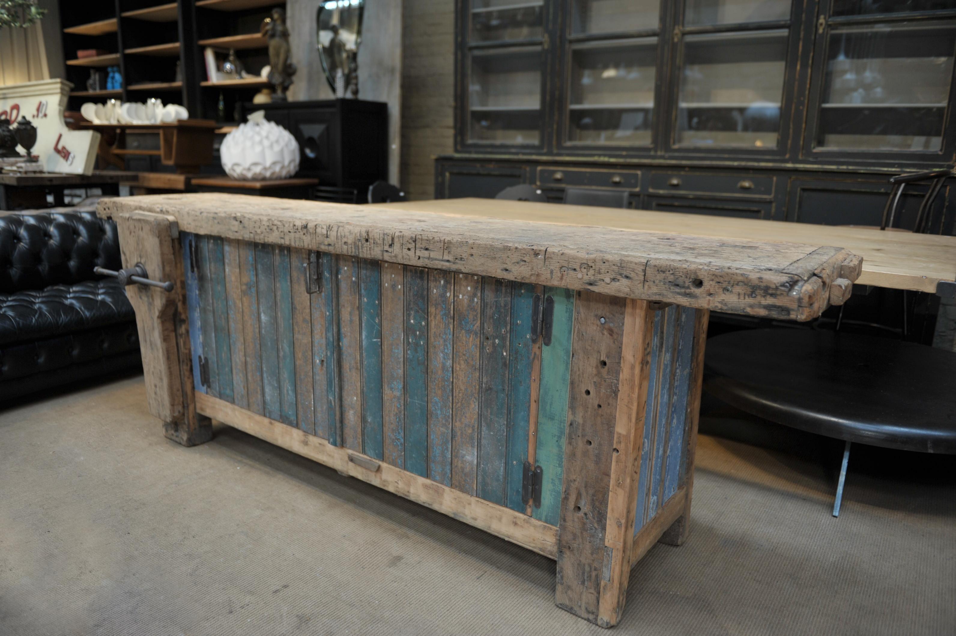 Double Face French Carpenter Workbench with Vice, circa 1930 For Sale 2