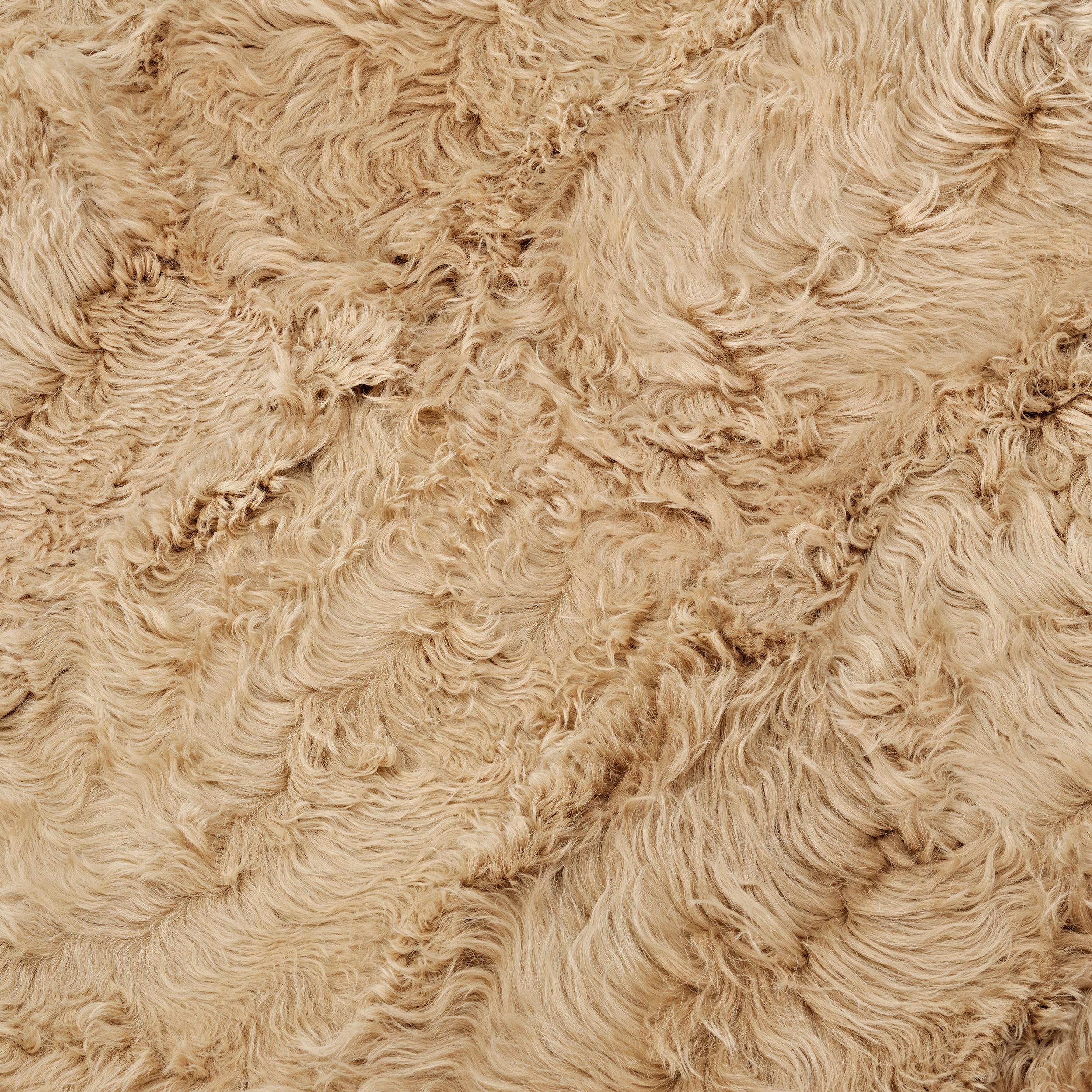 Double-Faced Sheepskin Long Curly Fur Throw Blanket For Sale 2
