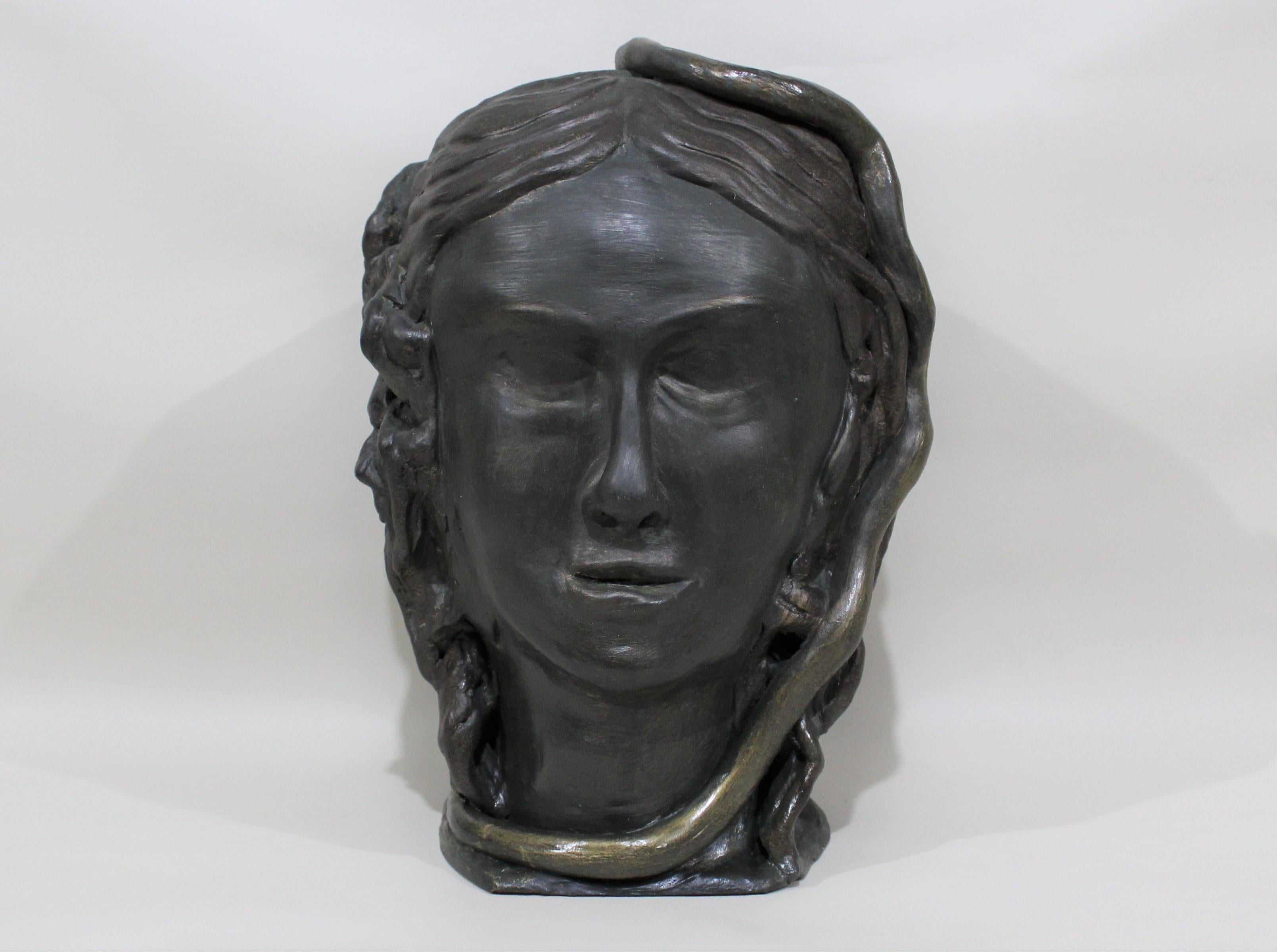 Sculpture en terre cuite à double face de figures mythologiques Bon état - En vente à Hamilton, Ontario