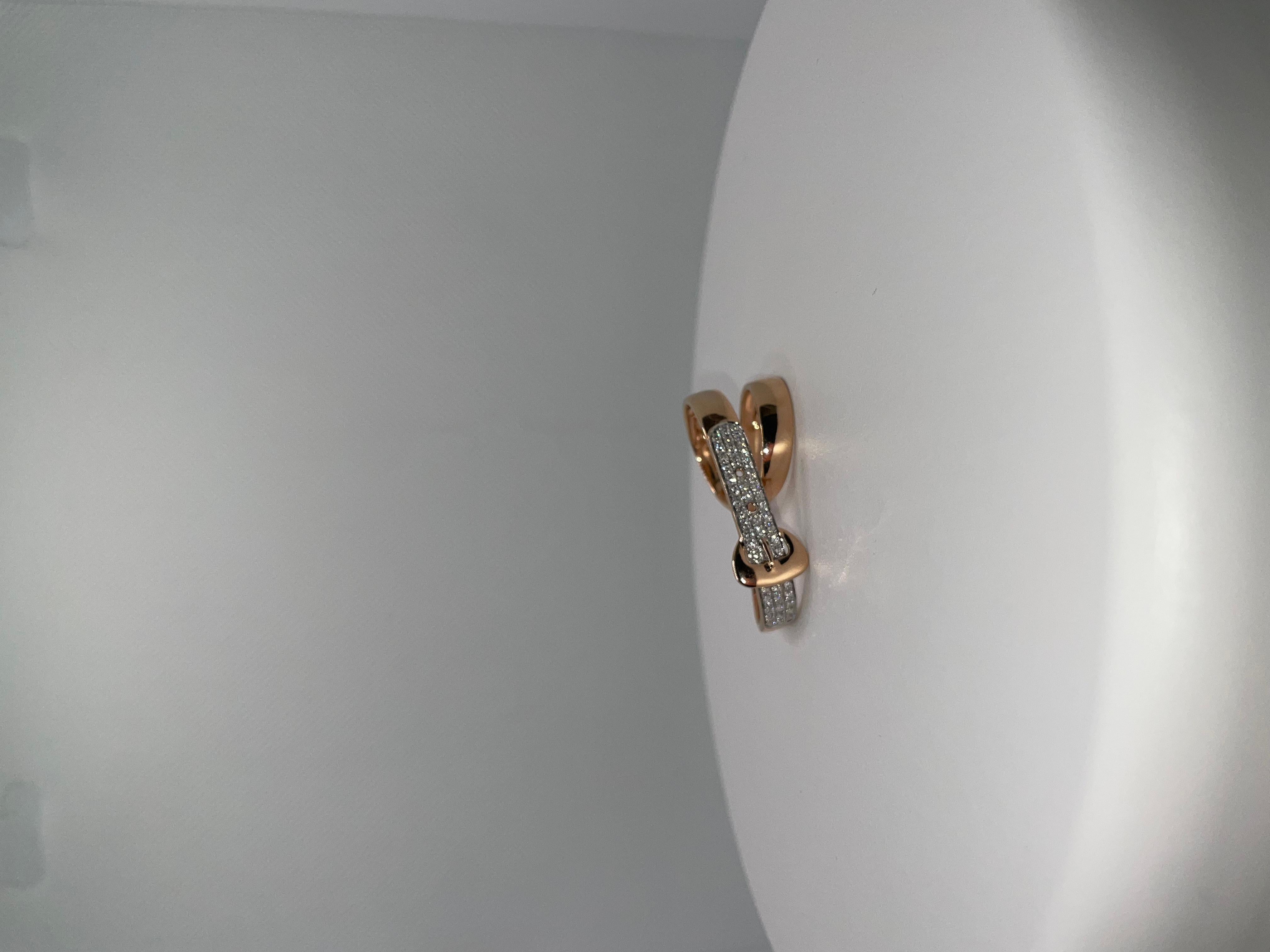 Im Angebot: Doppelfinger-Rosengold-Diamantbesetzter Gürtelring () 8
