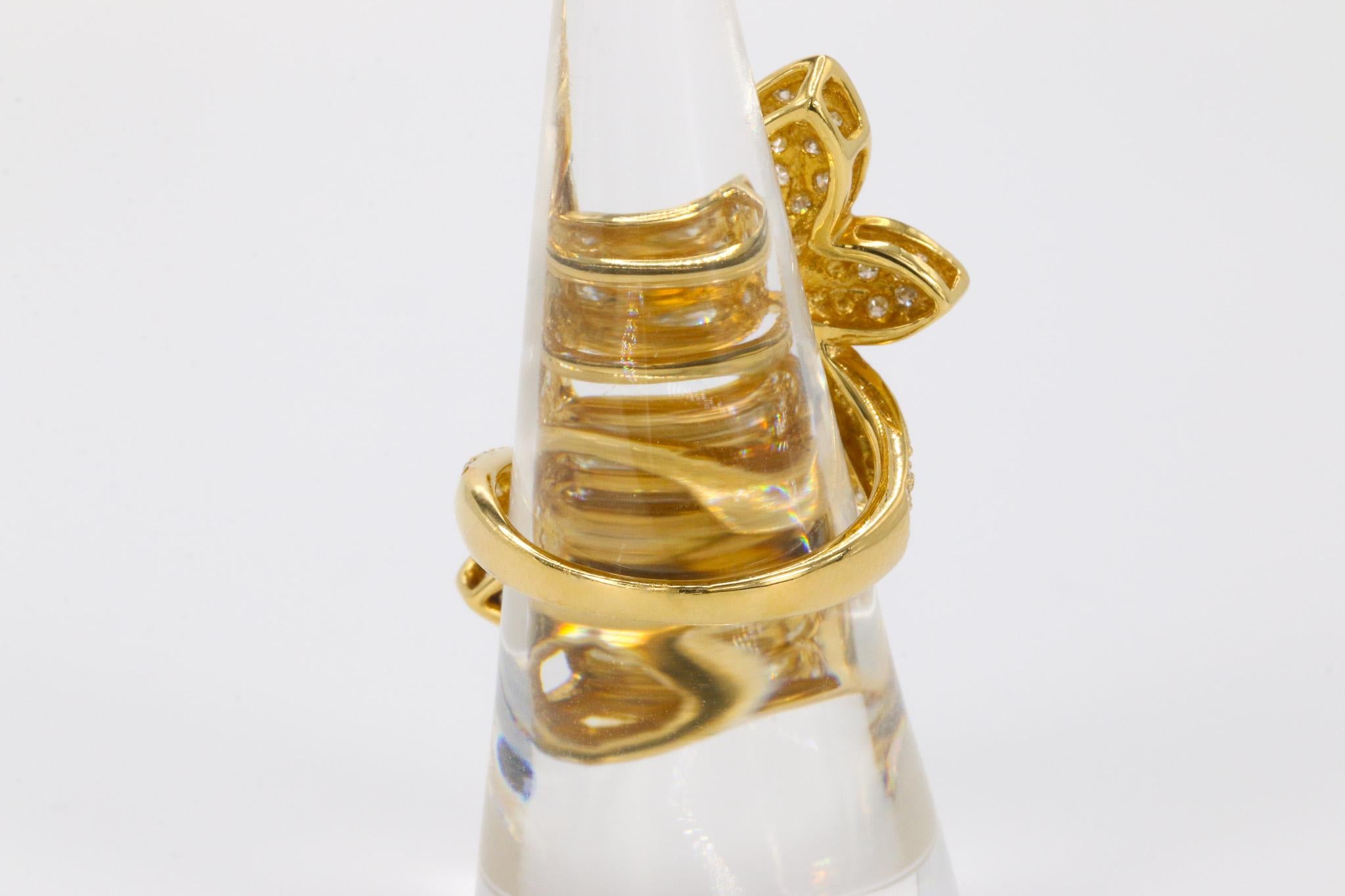 Taille ronde Bague à double fleur de diamant 2 CTW en or jaune 18k en vente