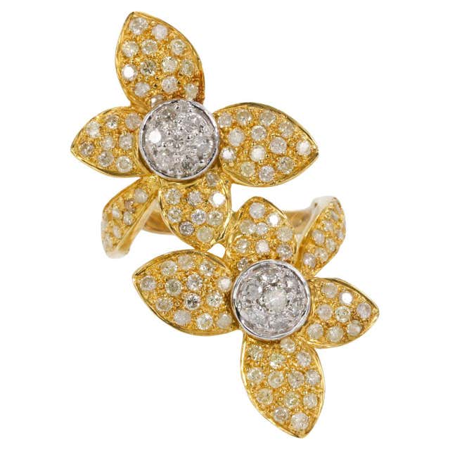 14k Yellow Gold Enameled Flower and Diamond Ring For Sale at 1stDibs