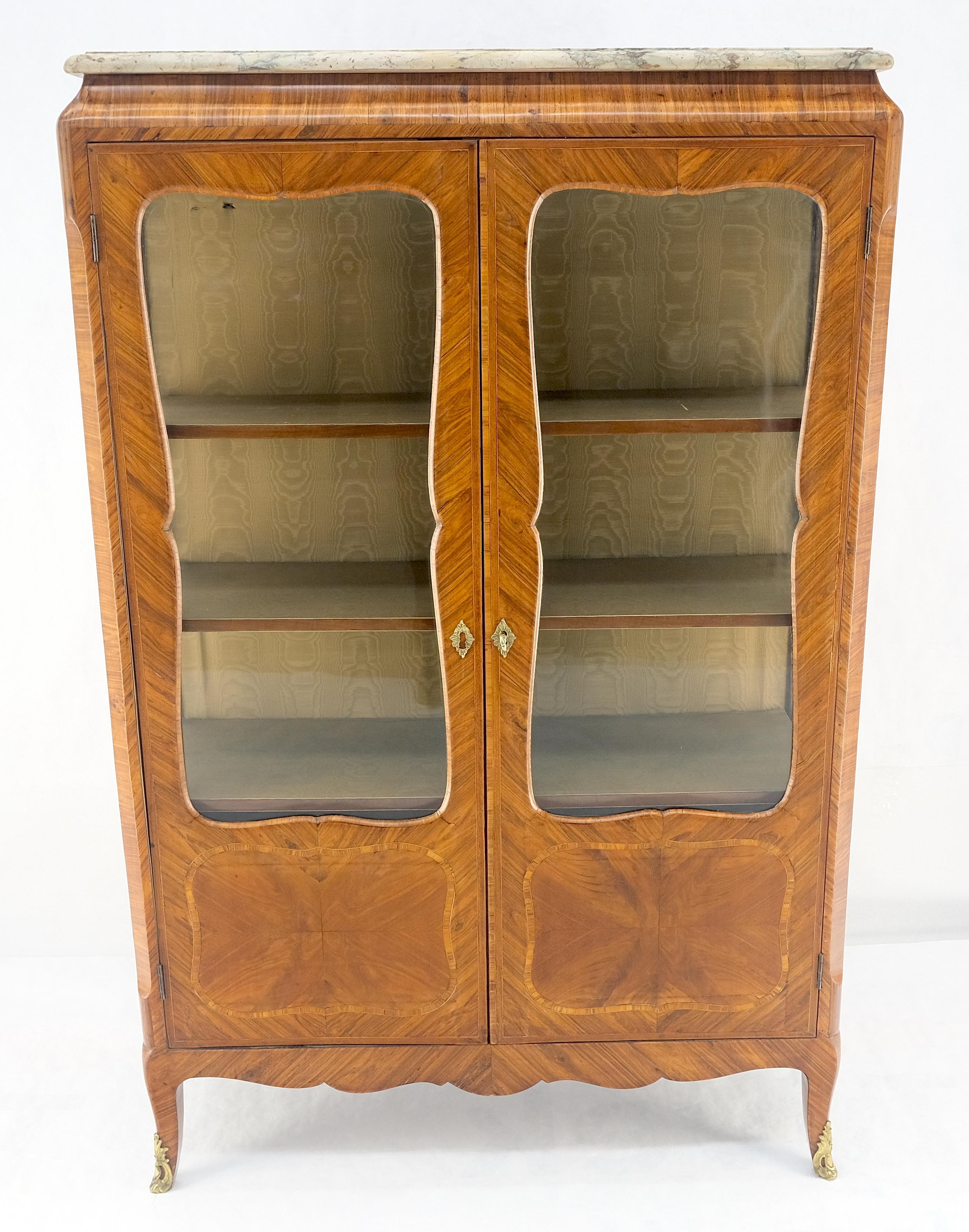 Doble puertas de cristal francés con incrustaciones de mármol superior Curio Gabinete Libro Caso MINT Incrustación en venta