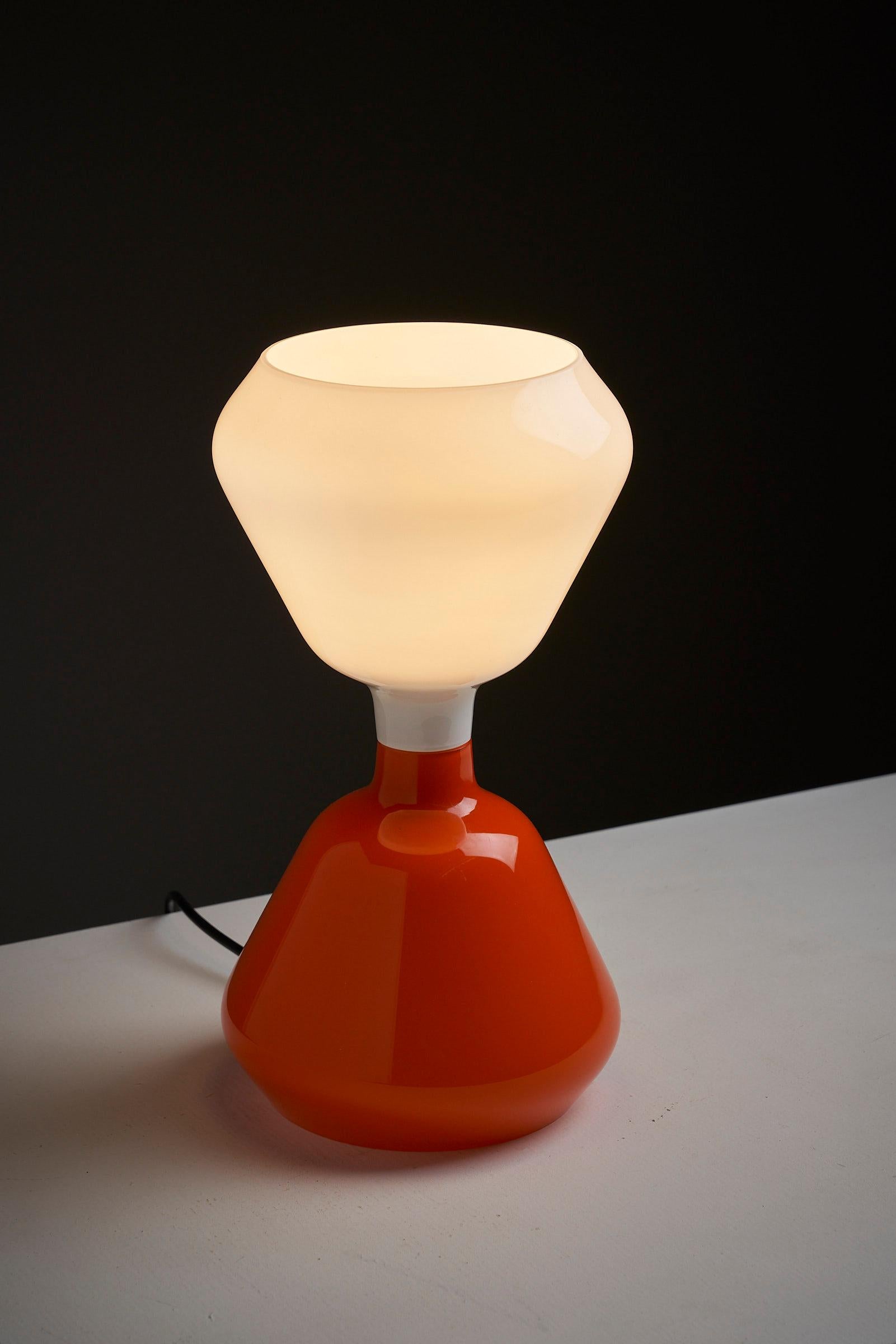 Double Glass Table Lamp by Peter Pelzel for Vistosi In Good Condition For Sale In Mortsel, BE