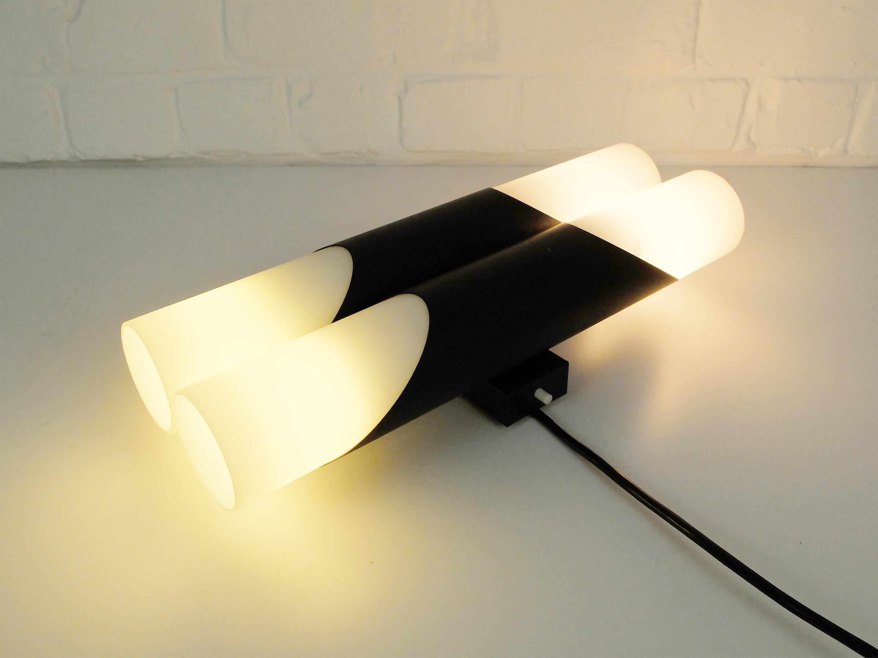 20th Century Double Glass Wall Light in black by Rolf Krüger for Paul Neuhaus, Germany 1970 For Sale