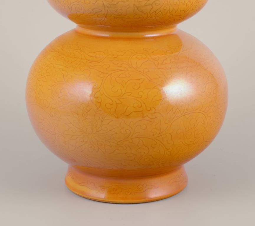 Smaltato Vaso cinese a doppia zucca in porcellana. Smalto giallo ocra. in vendita