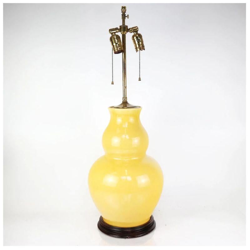 Double Gourd Yellow Glazed Ceramic Table Lamp on Wood Base In Good Condition For Sale In Locust Valley, NY