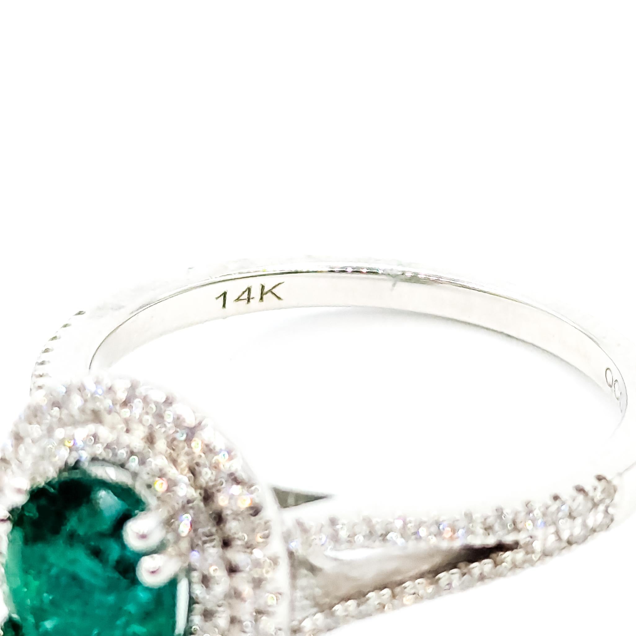 Double Halo Emerald & Diamond Ring in 14k en venta 4