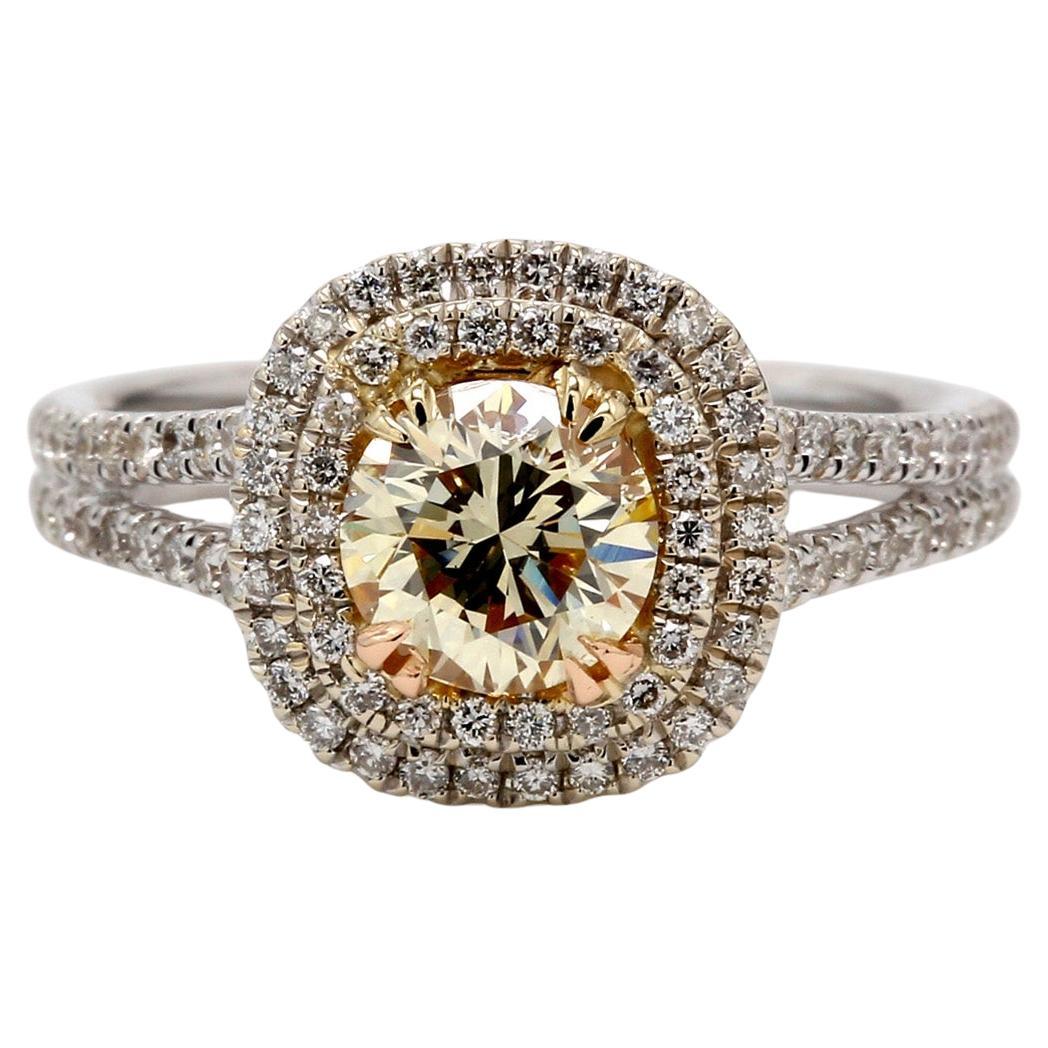 Anello a doppio anello con diamante rotondo centrale T/VS2 certificato GIA. D1,46ct.t.w. in vendita