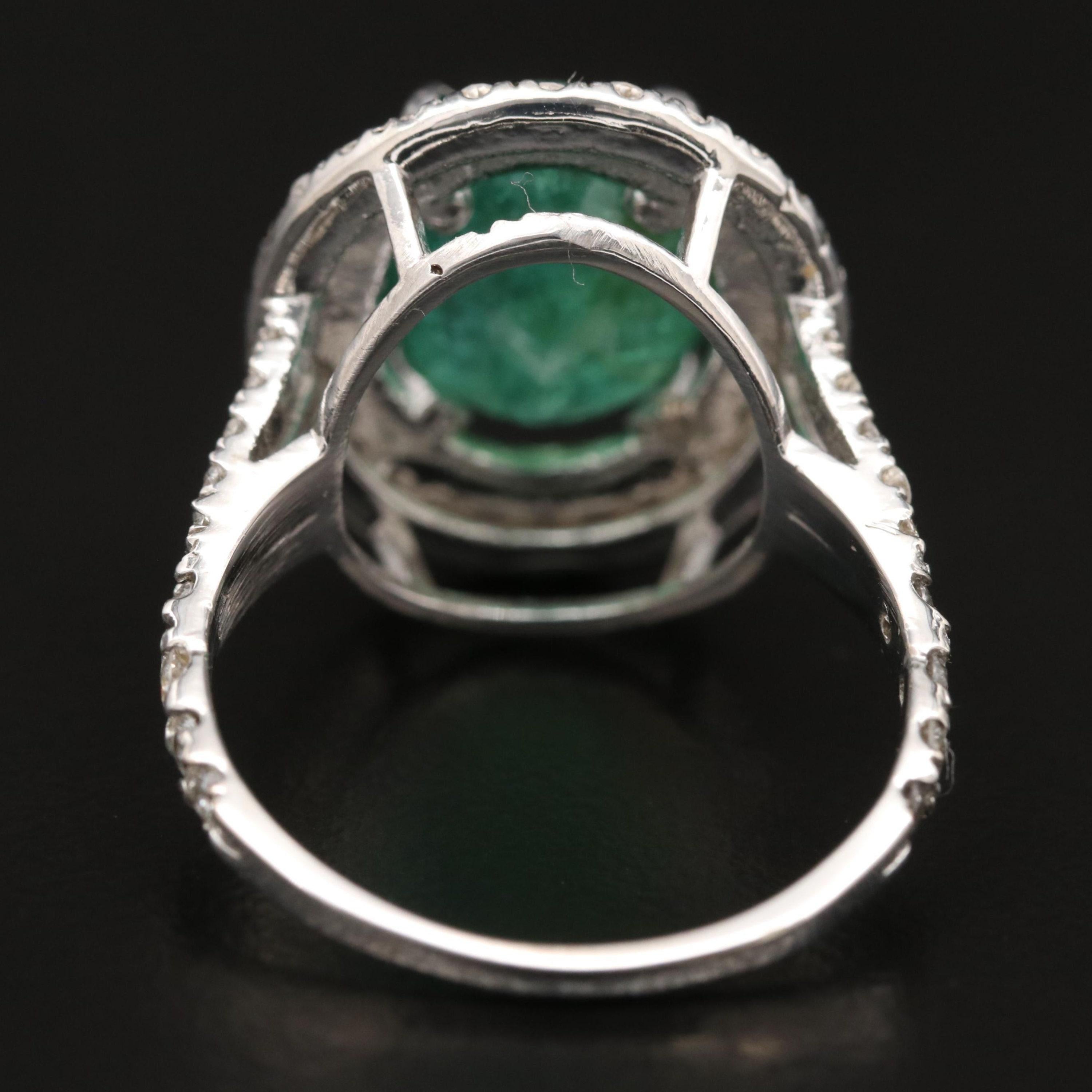 Im Angebot: 18 Karat Gold 3,5 Karat natürlicher Smaragd Diamant Art Deco Verlobungsring () 5