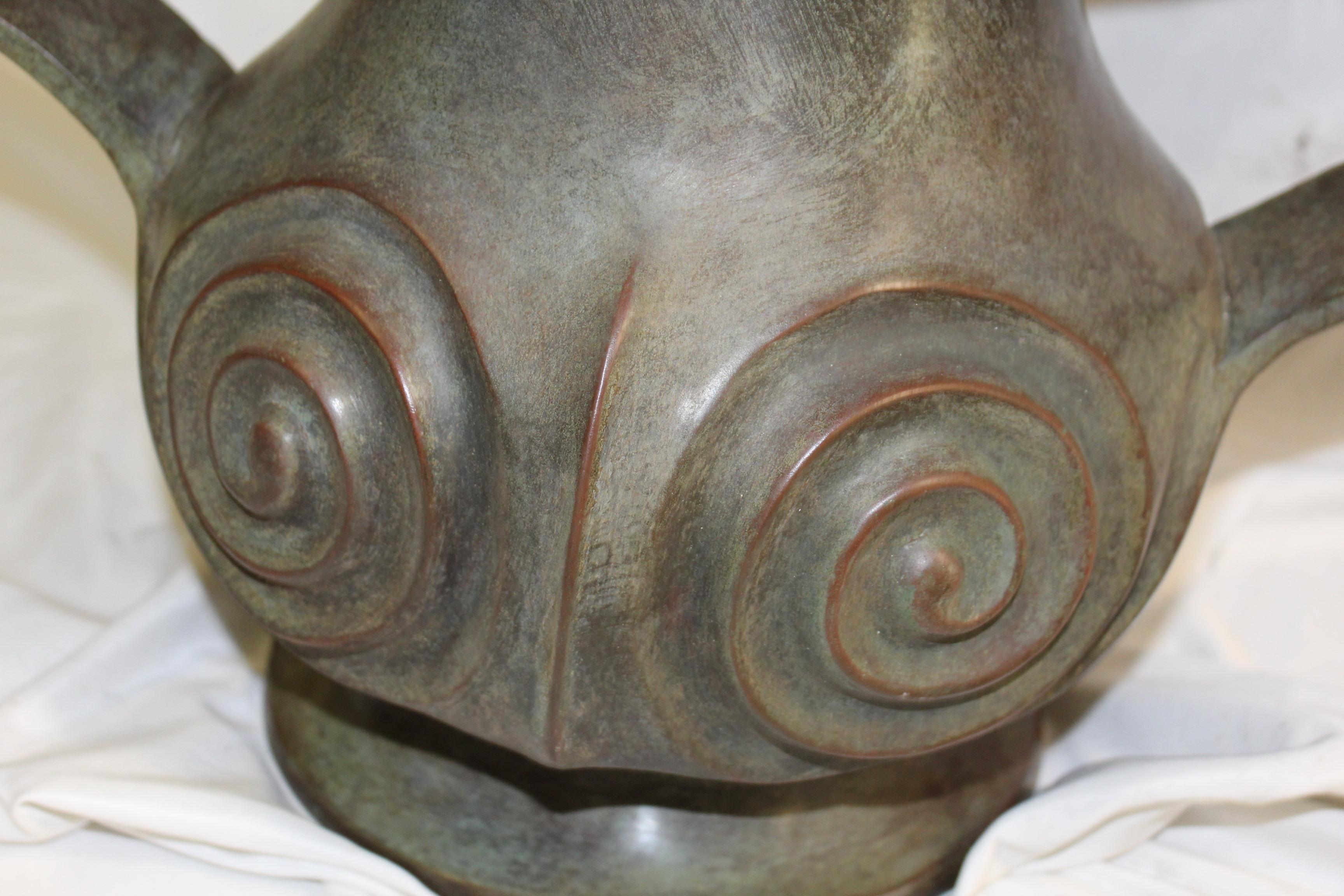 Anglo-japonais Vase japonais à double poignée  Après la période Edo en vente