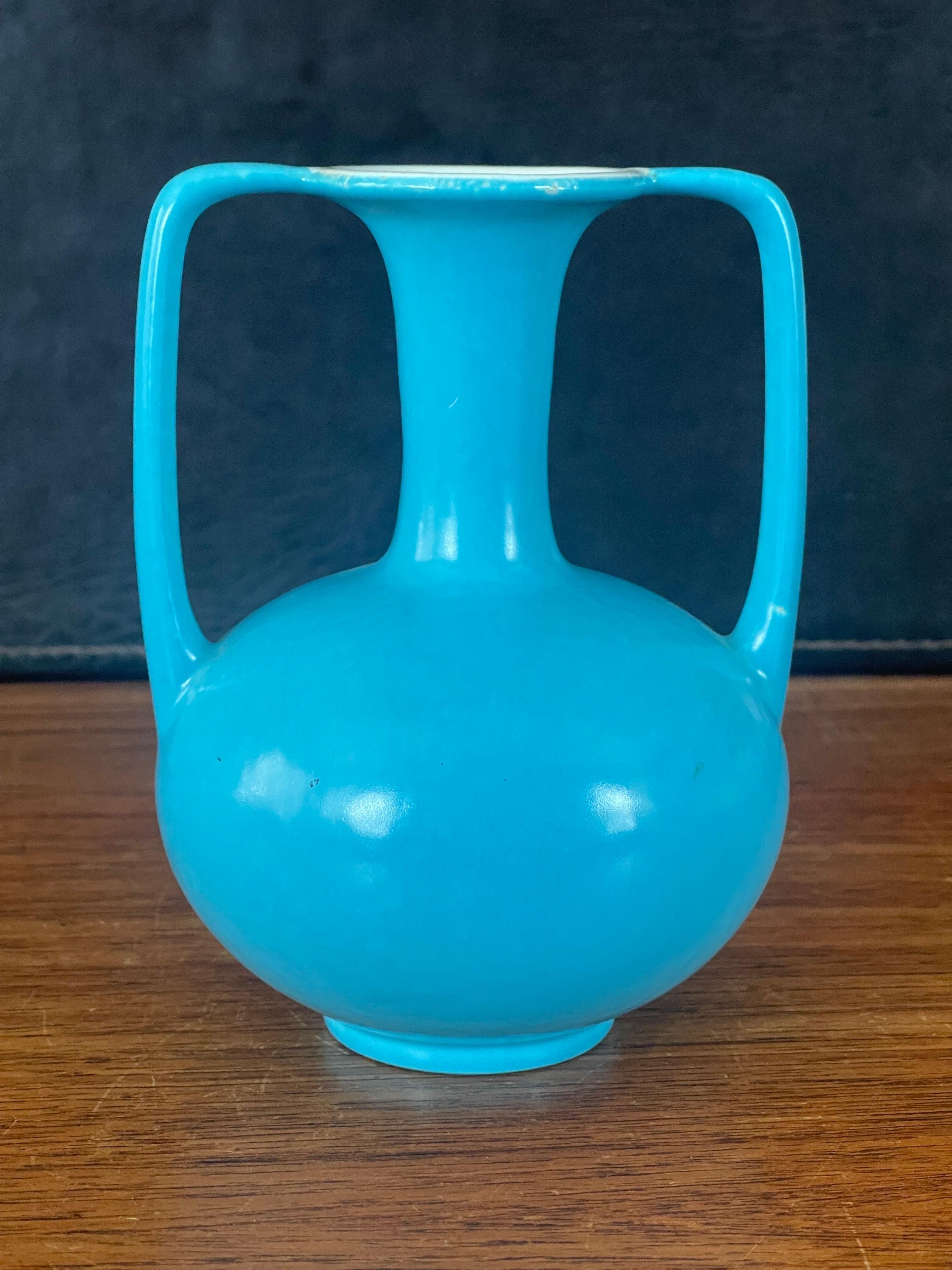 Doppelhand-Vase aus kalifornischer Studio-Keramik von Catalina Pottery (amerikanisch) im Angebot