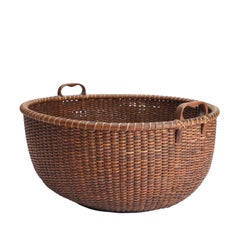 Double handled Nantucket harvest basket, 1900’s