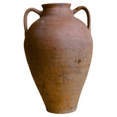 Vaso ad anfora in terracotta a doppia ansa