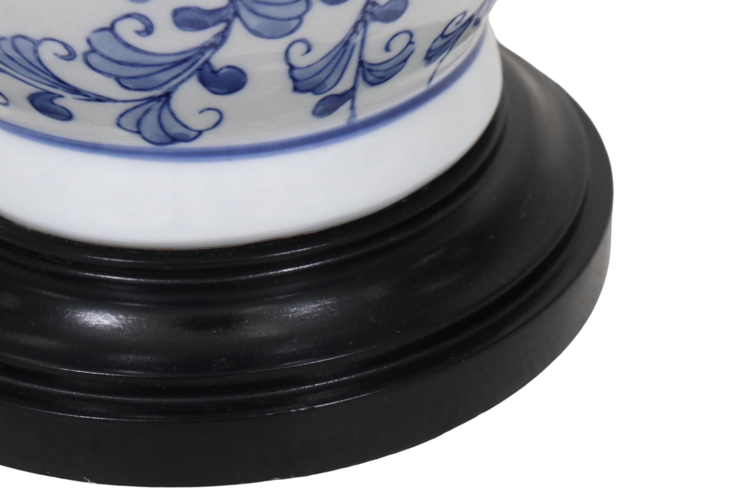 20th Century Double Happiness Ceramic Table Lamp For Sale