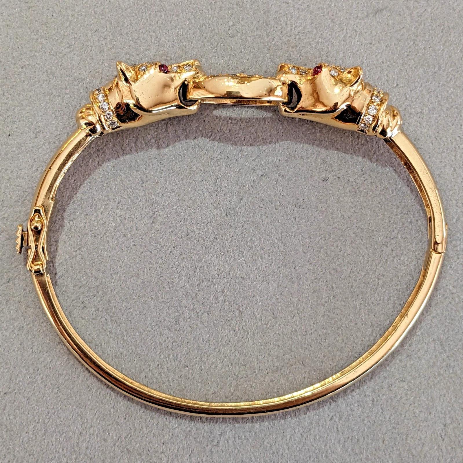 Taille ronde Bracelet panthère à deux têtes avec diamants en or jaune 18k en vente