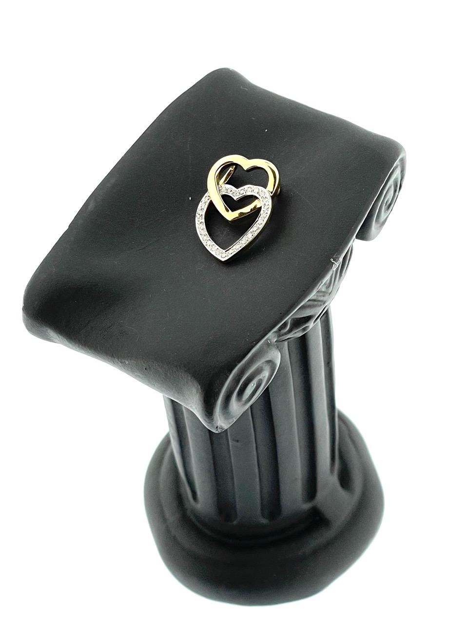 Pendentif double cœur avec chaîne en or jaune et blanc avec diamants Bon état - En vente à Esch sur Alzette, Esch-sur-Alzette