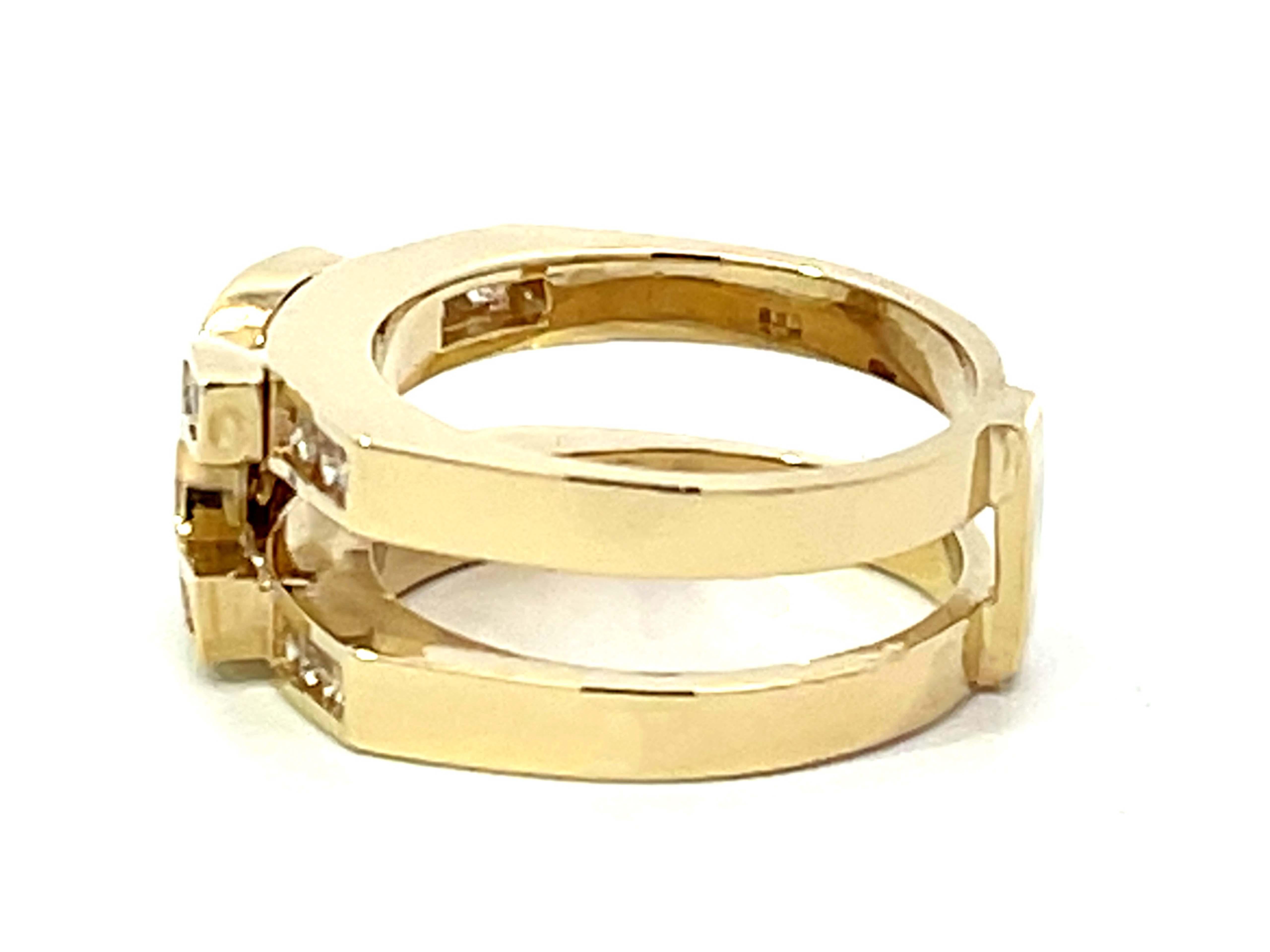 Double Horseshoe Diamond Band Ring in 14K Yellow Gold In Excellent Condition For Sale In Honolulu, HI