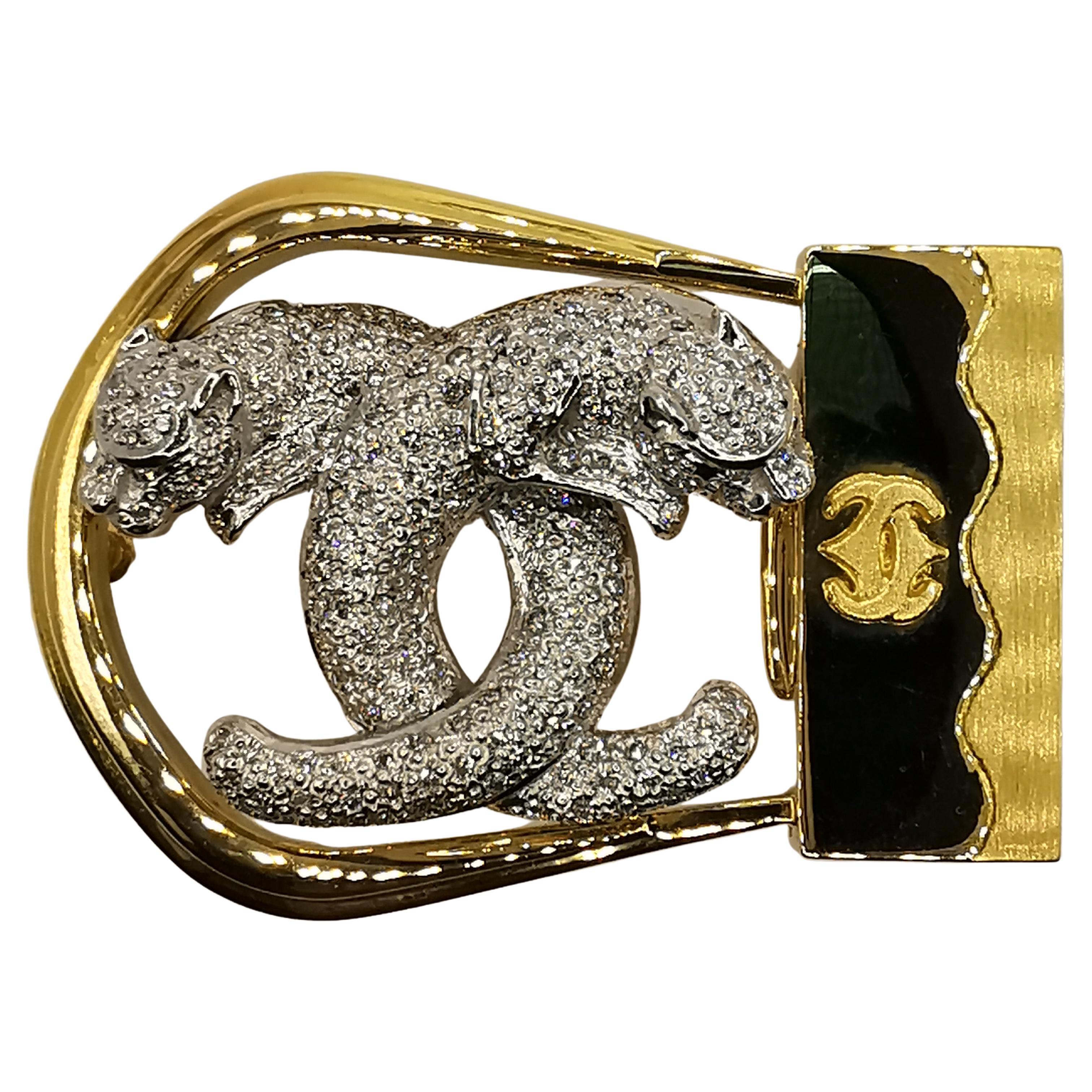 Double Jaguar 1.74 Carat Diamond Belt Buckle in 18k Yellow and White Gold For Sale