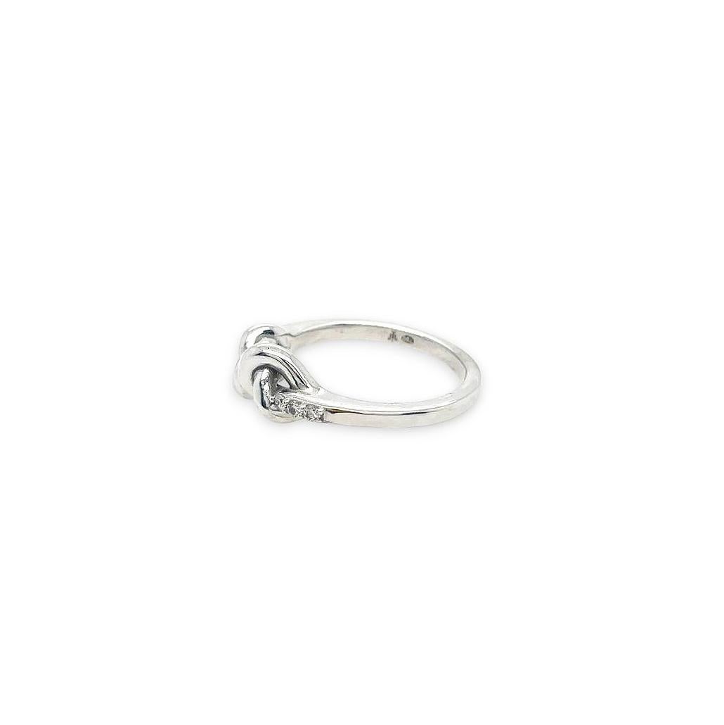 En vente :  Bracelet à double nœud en or blanc 18 carats avec diamants 2