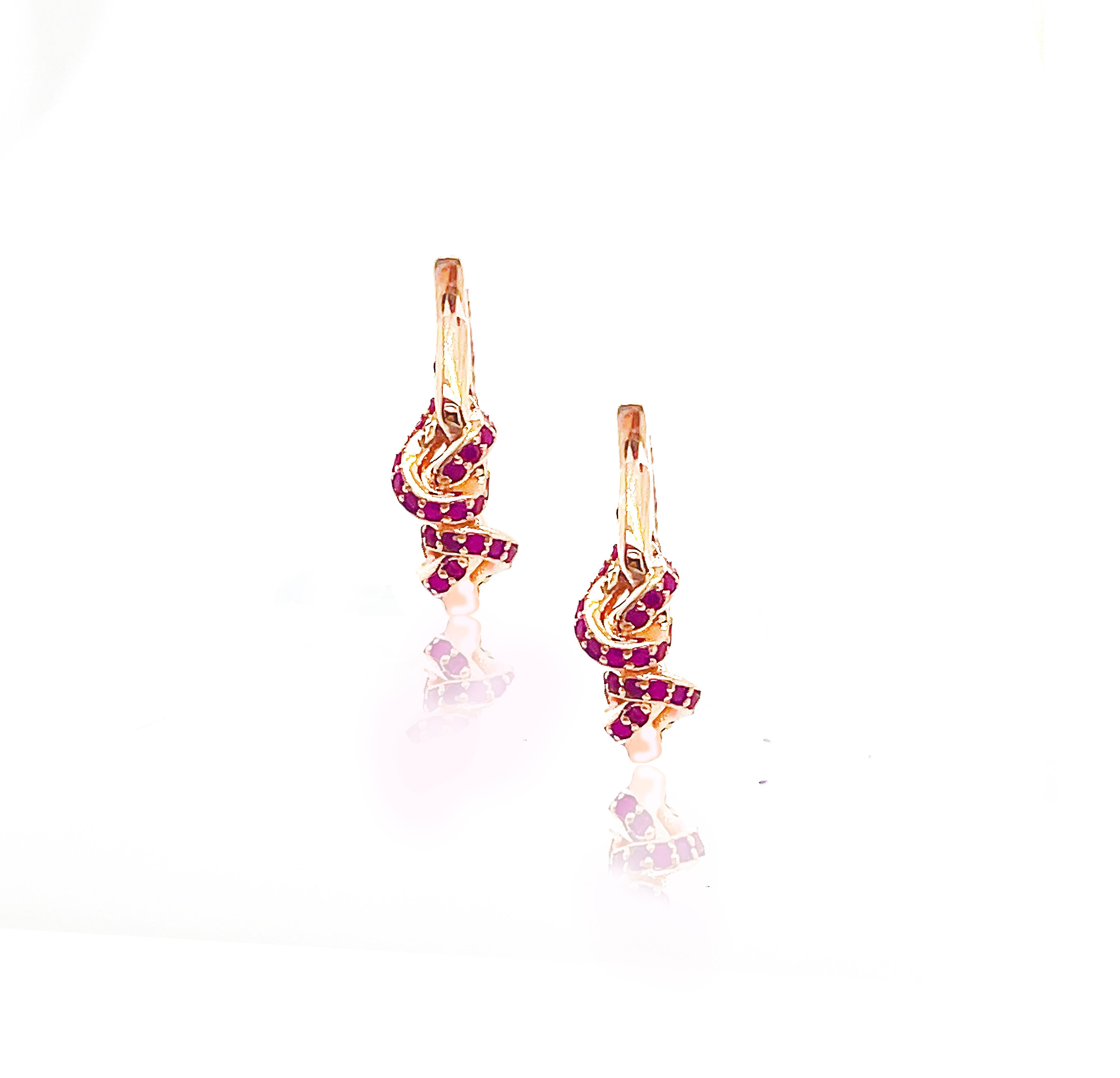thumbnail interactive-video image 1 of 14K Two-Tone Gold 2.5mm Square Huggie Hoop Earrings - Twisted Rope Design, Made In Italy 1 of 3
