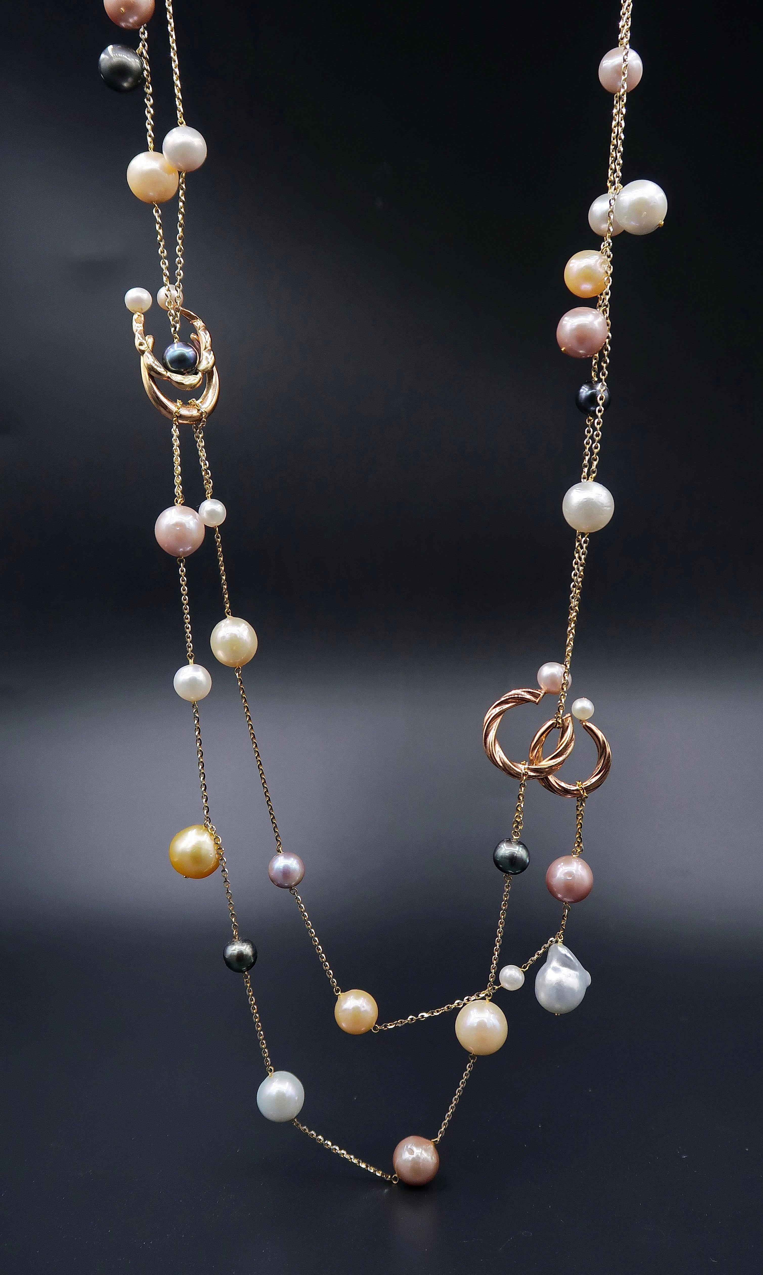 Double Layer Multicolour Pearl and 18 Karat White and Yellow Gold Chain Necklace

Gold: 18K 24.60g.
Pearls: Approx. 6-12mm. 38pcs.
